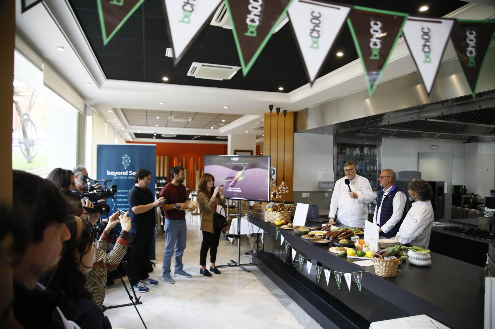 Las imágenes de una nueva variedad de berenjena en Almería