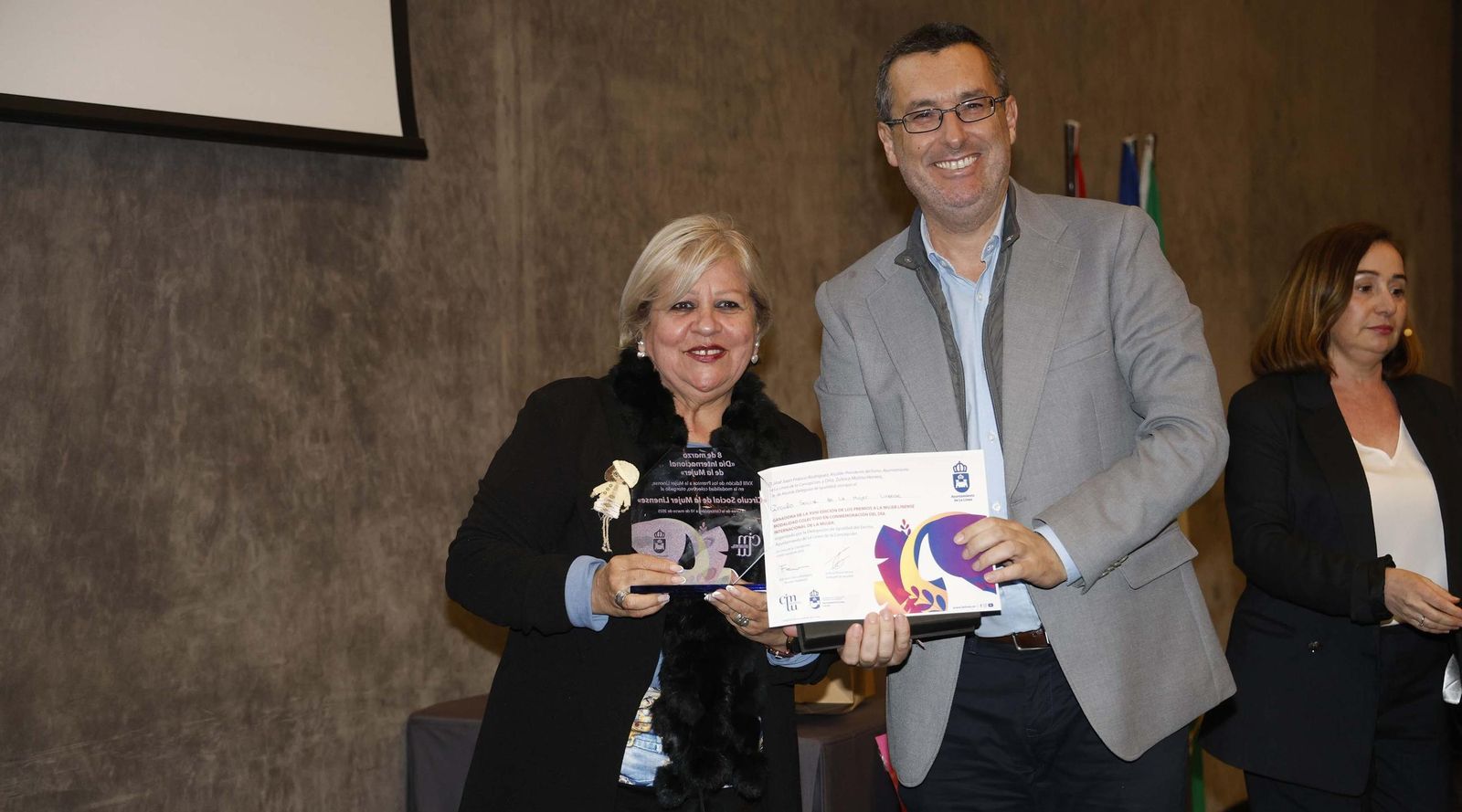 Las fotos de la entrega de los Premios a la Mujer Linense 2025
