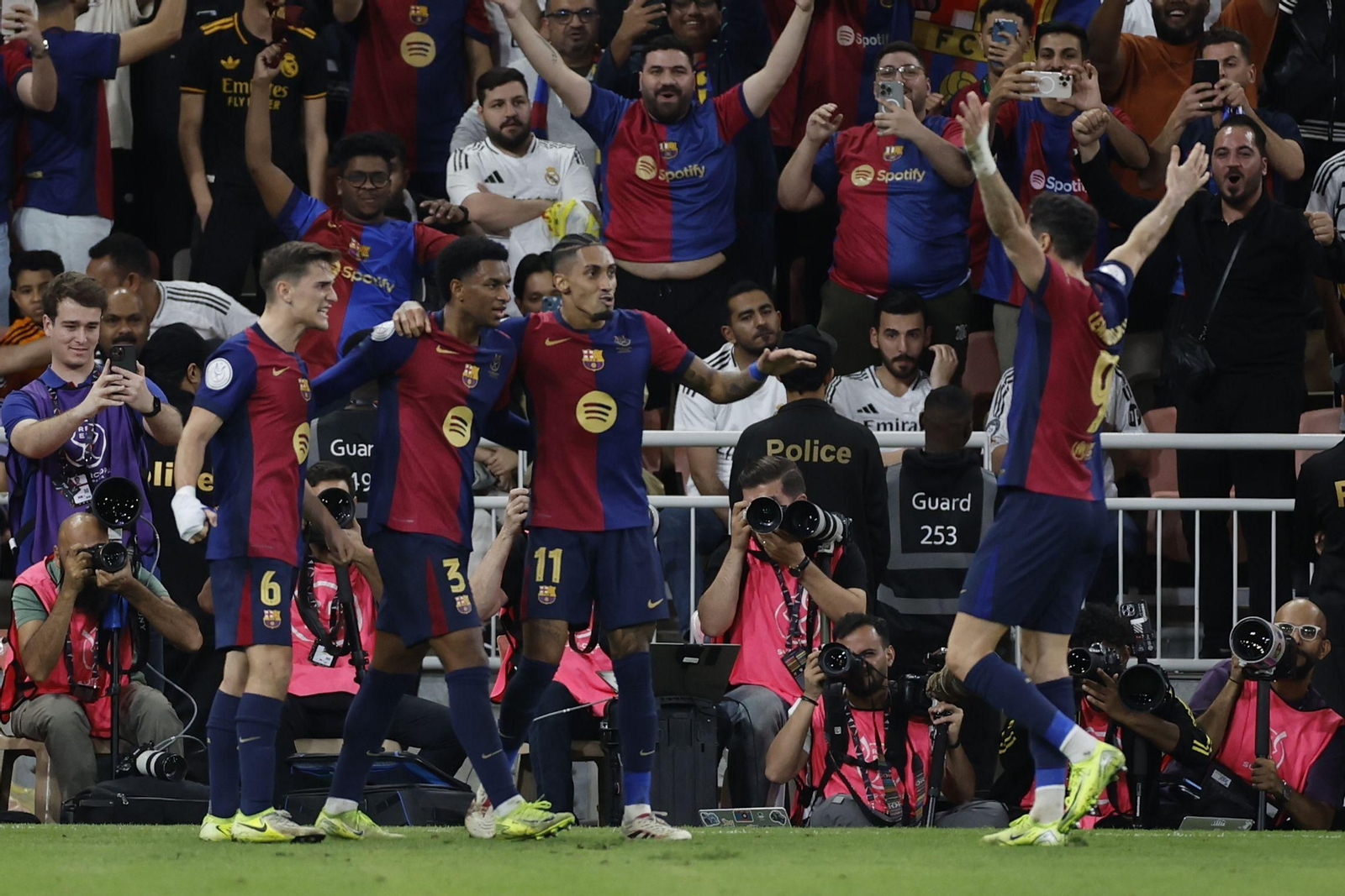 Las fotos de la Supercopa Barcelona - Real Madrid