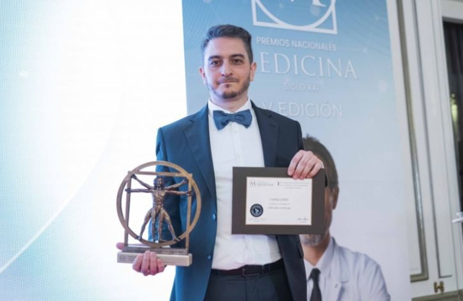 Capilclinic, ganadora del premio nacional a la mejor clínica de injerto capilar en España