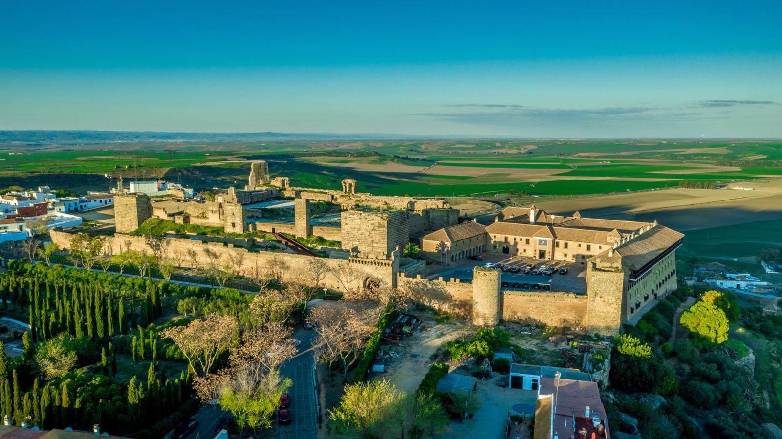 Alcázar del Rey Don Pedro