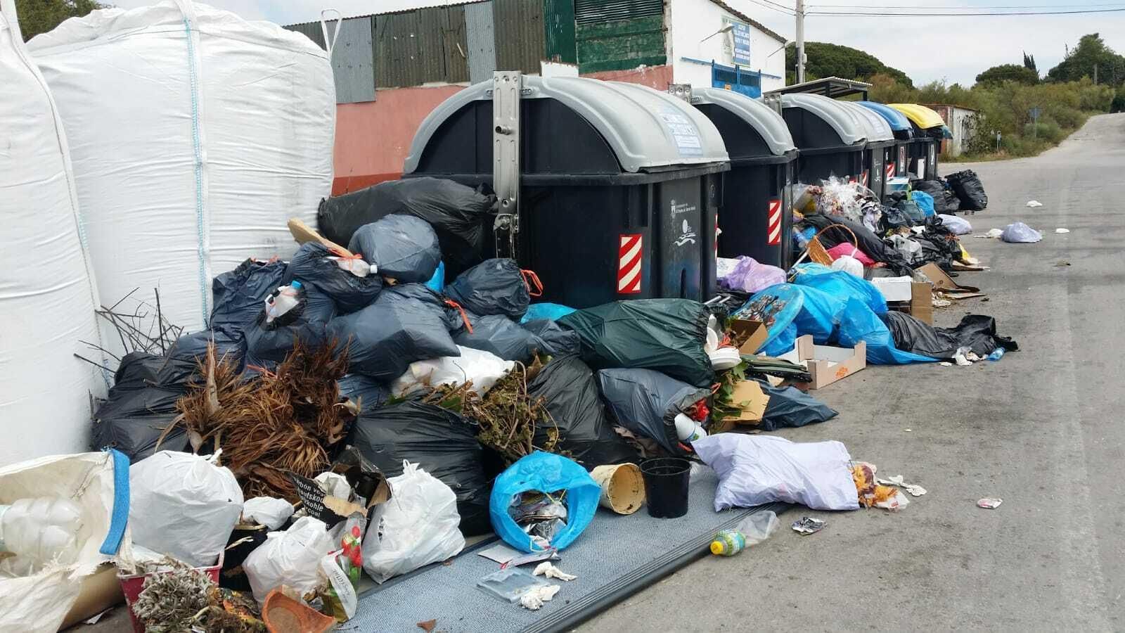 Una imagen de basura acumulada en la zona de Cantarranas.