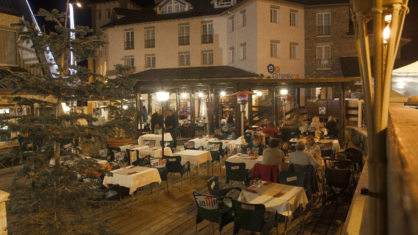 Amplias ofertas de alojamiento y restauración