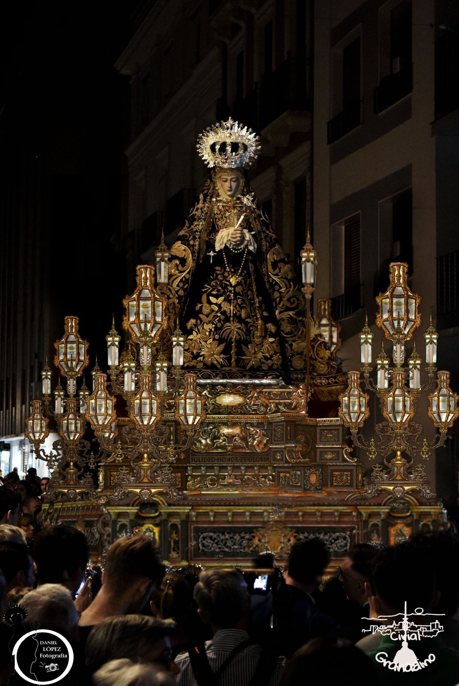 Arqueología cofrade: el 'instagramer' que apuesta por la renovación de la Semana Santa