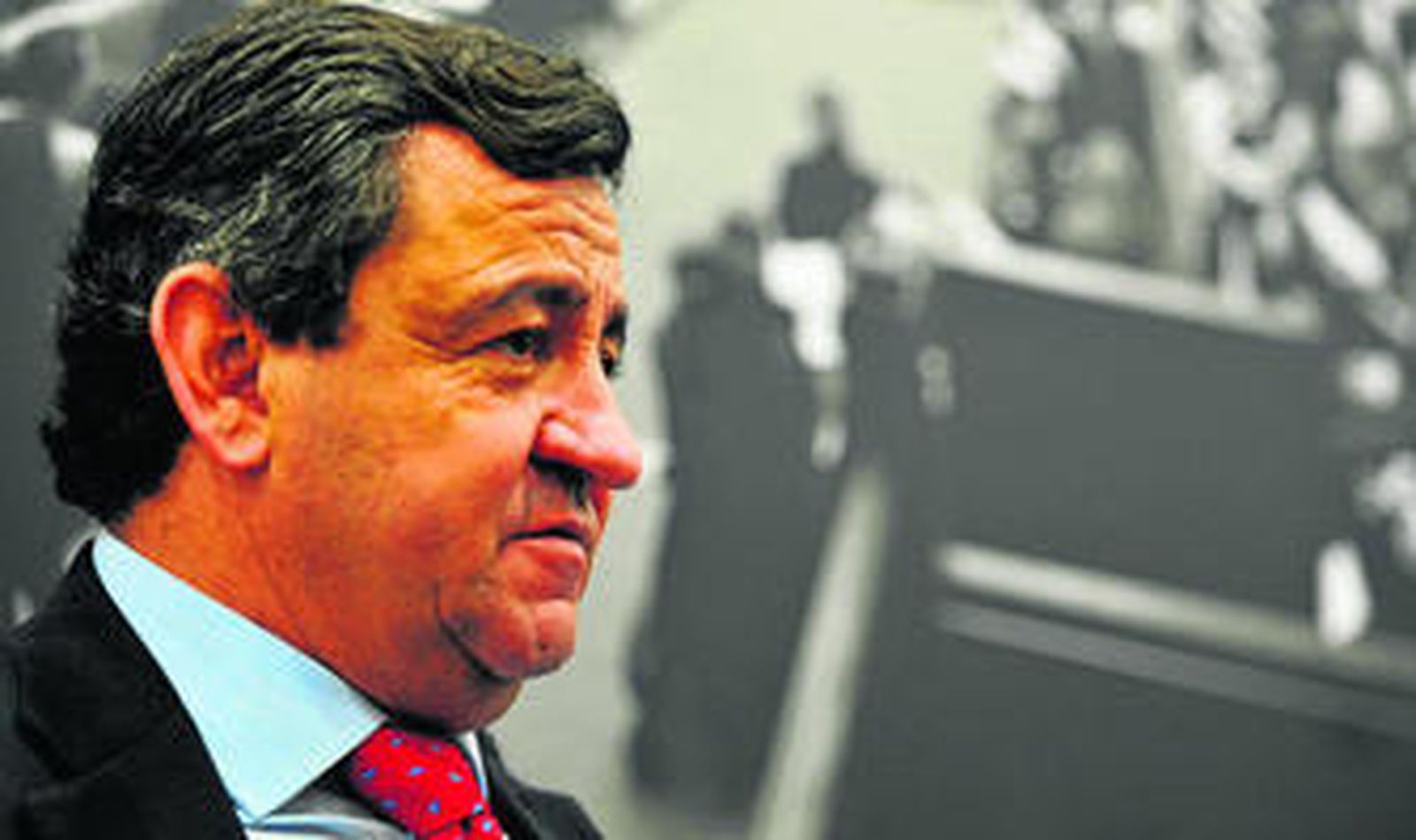 El alcalde, José Loaiza, fotografiado en las dependencias del Centro de Interpretación del Parlamentarismo.