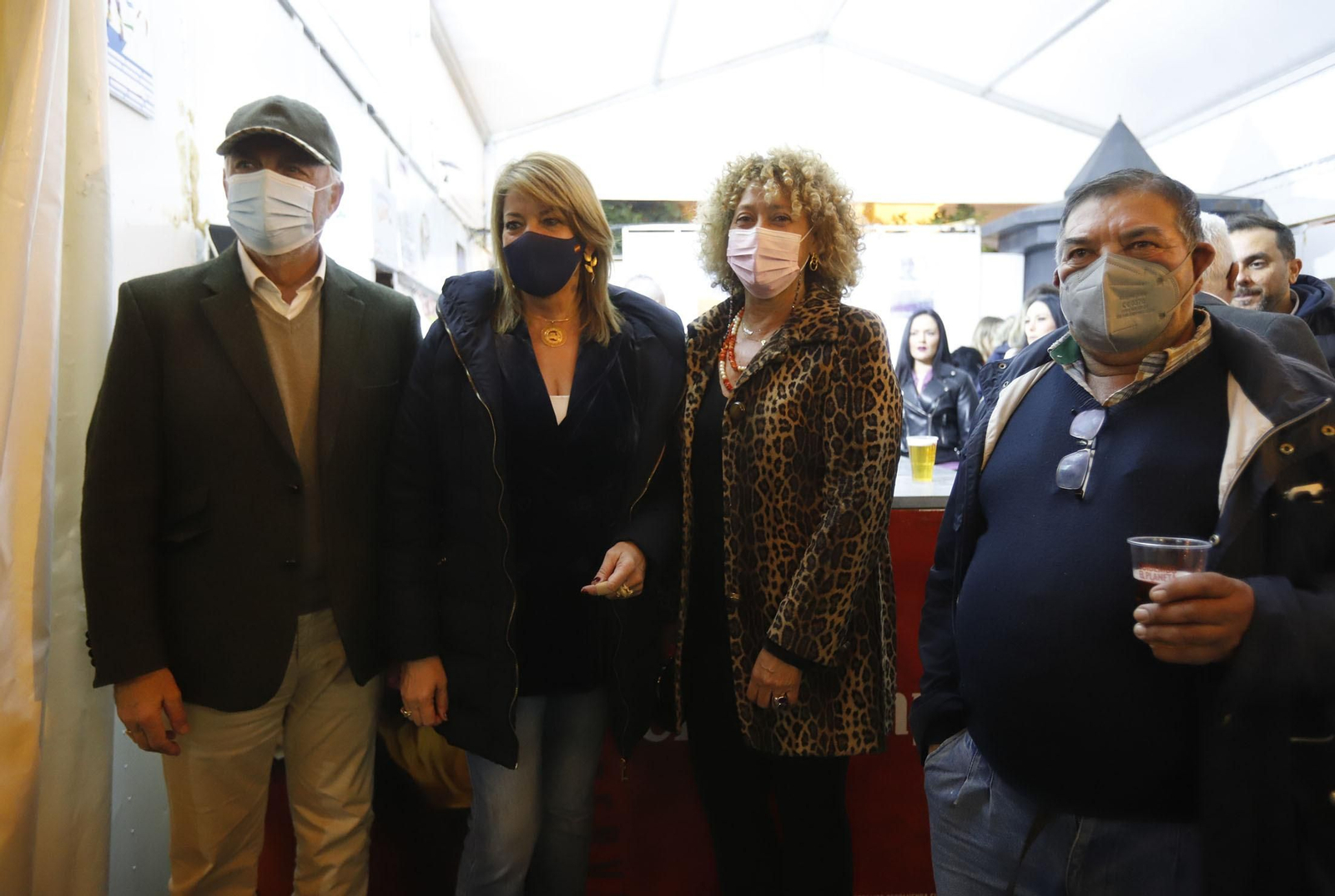 Imágenes del ambiente en el primer día del concurso de agrupaciones del Carnaval Colombino