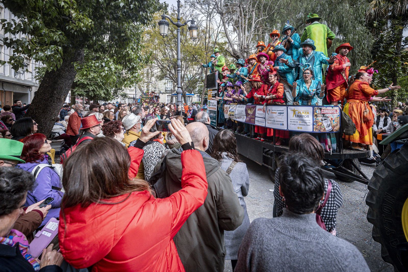 Las mejores imágenes del lunes de Carnaval de Cádiz 2026