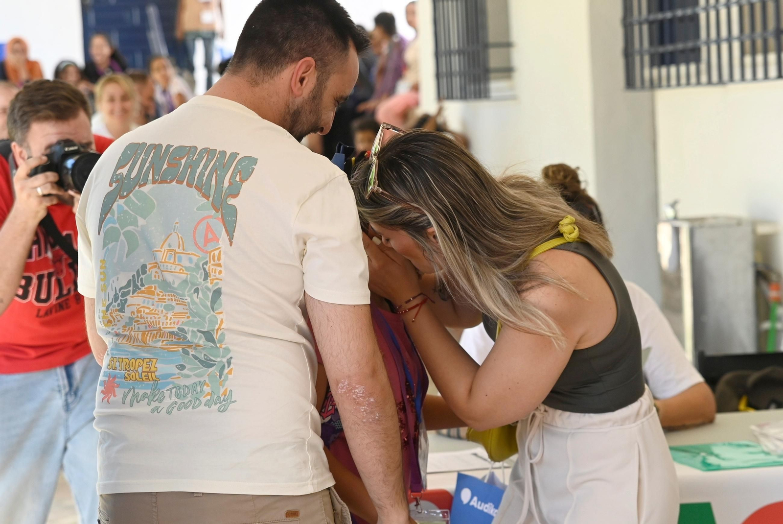 La llegada de los niños saharauis a Córdoba, en imágenes