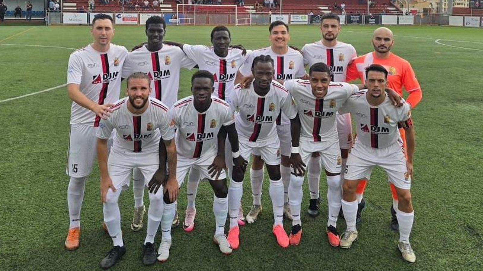 Once presentado por el Cuevas en su visita al malagueño Rincón.