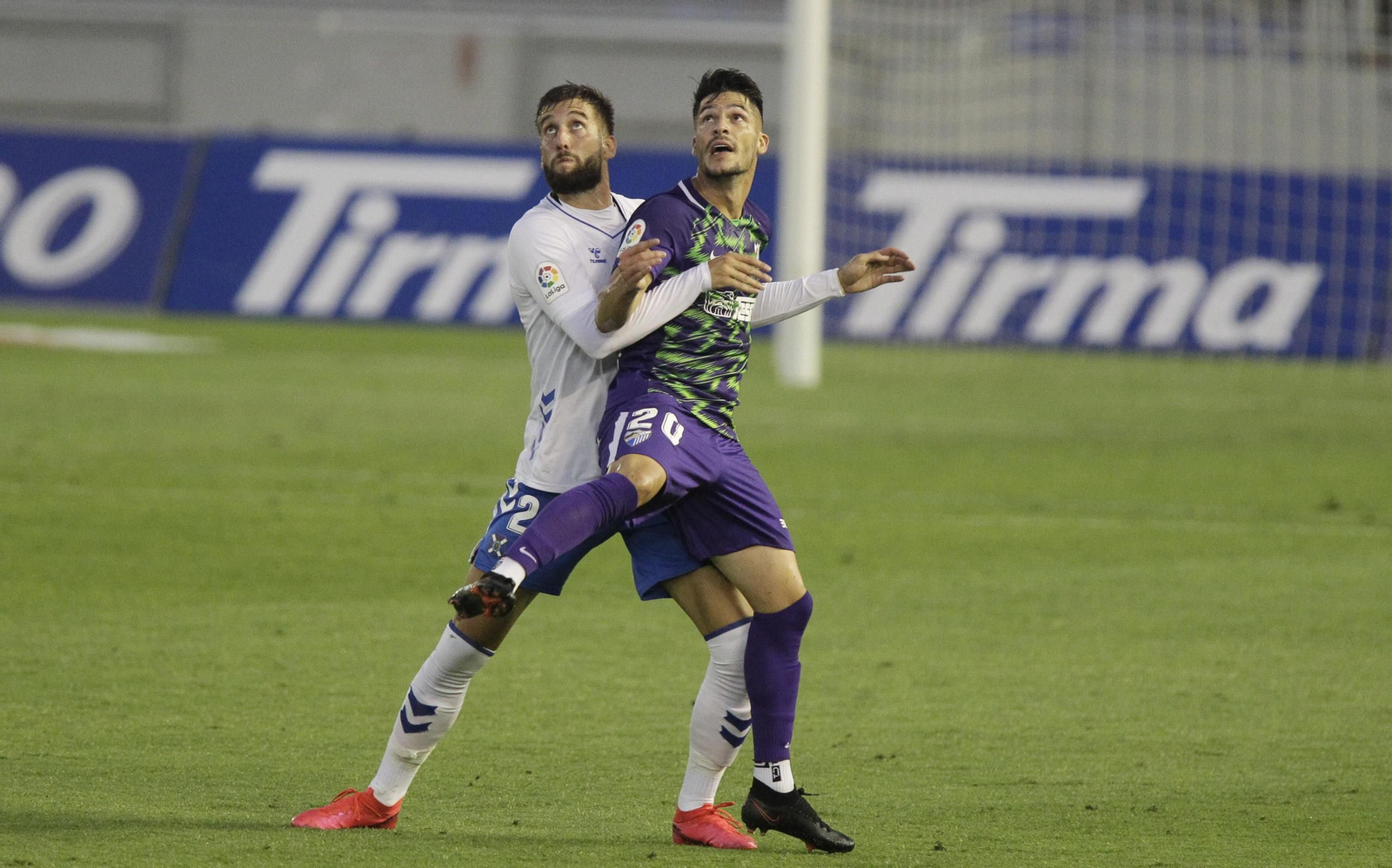 Caye Quintana, ante el Tenerife.