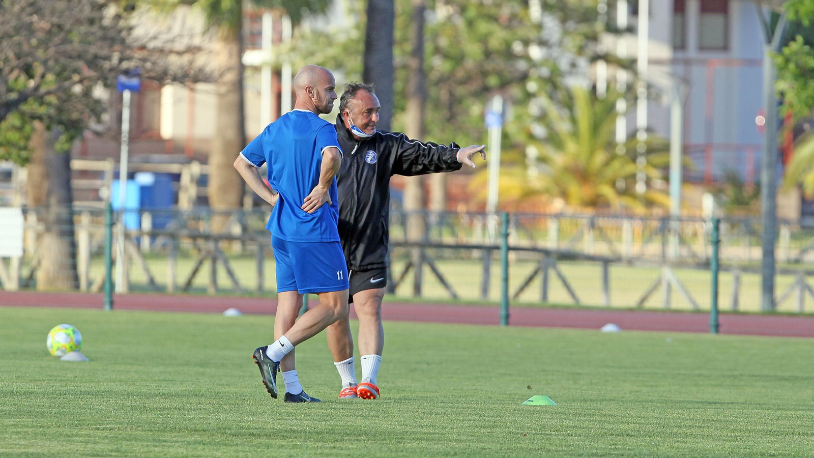 Primer entrenamiento del Xerez DFC en el Pepe Ravelo