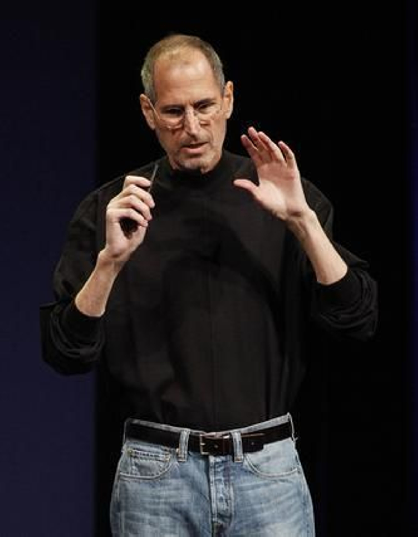Steve Jobs presenta el iPad 2, la nueva versión del 'tablet' de Apple.

Foto: Reuters