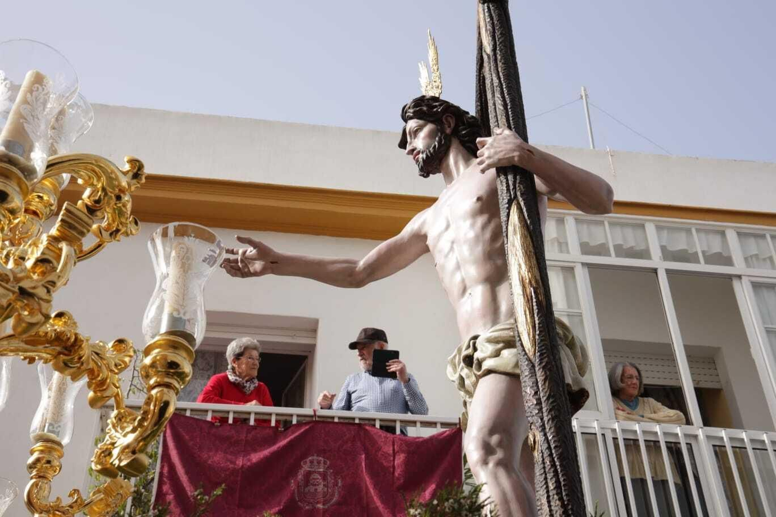 Imágenes de la procesión del Resucitado de la Semana Santa de San Fernando 2023