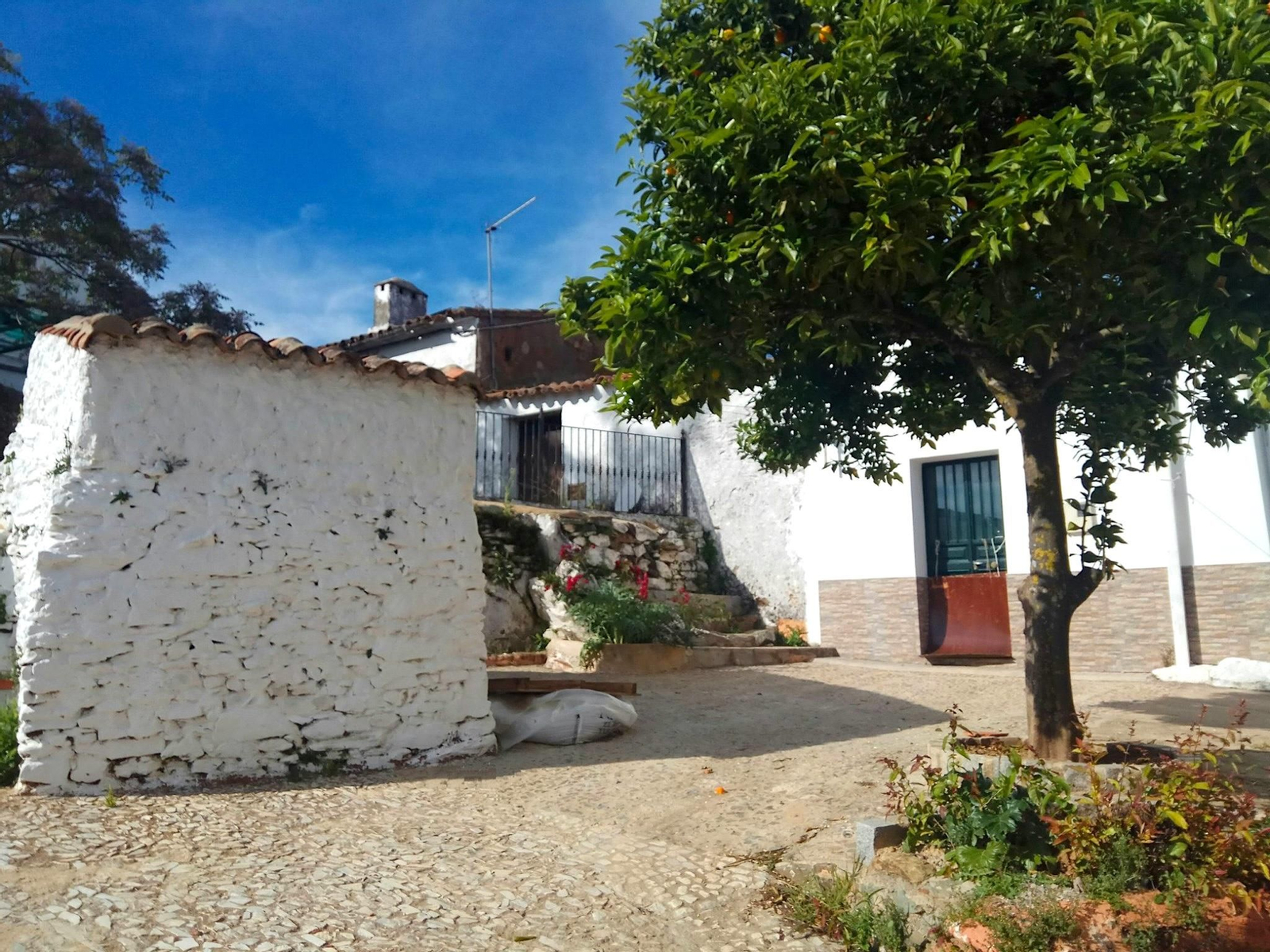 Una aldea, una calle, 30 vecinos, infinitos encantos