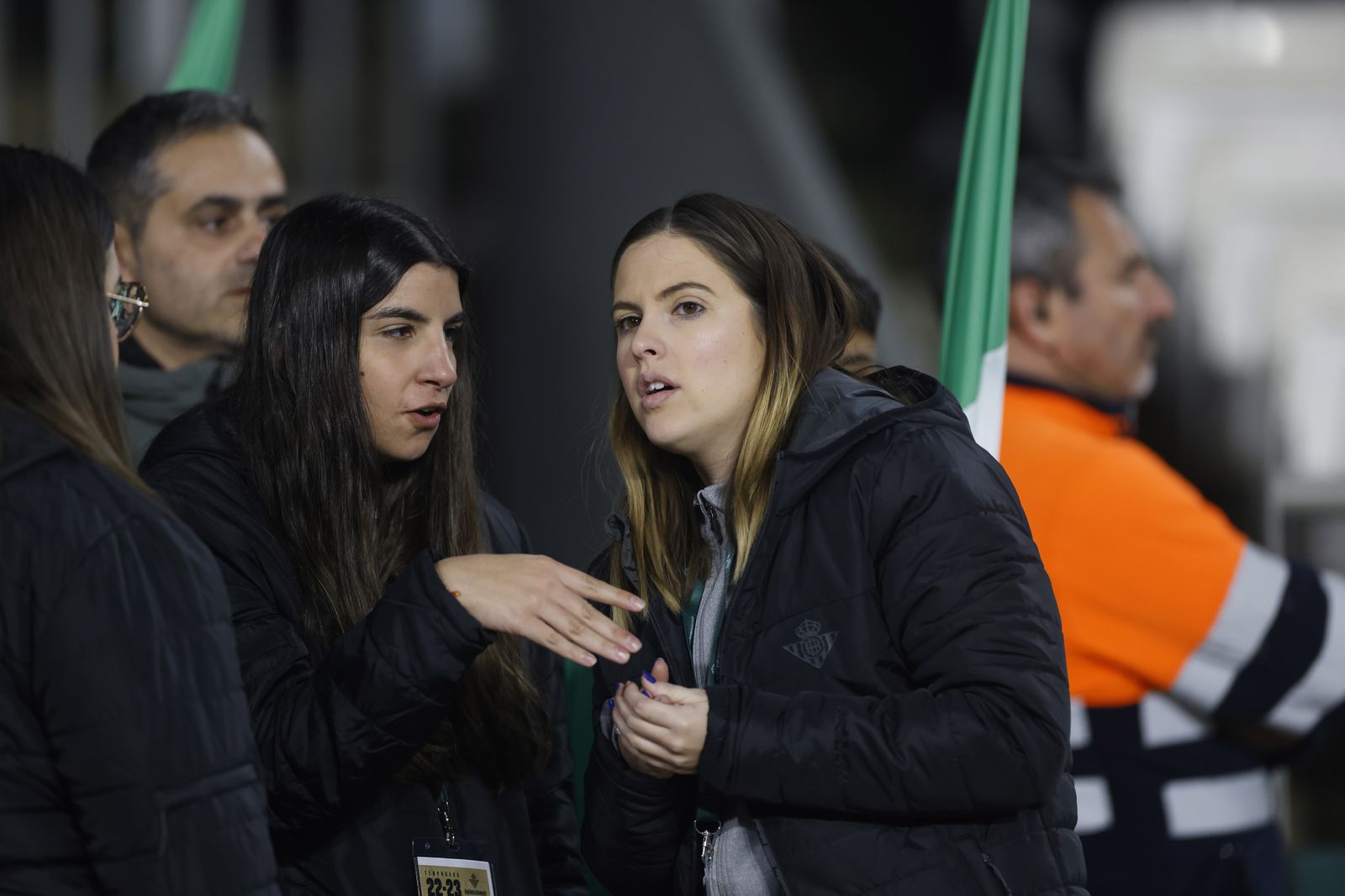 Búscate en las fotos del Betis-Barcelona