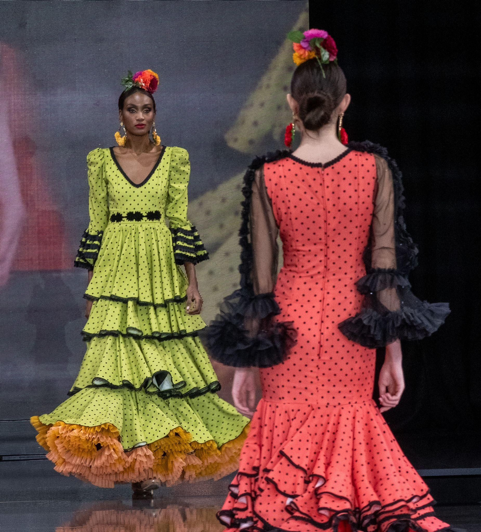 Así fue el desfile 'Huelva, camino y mar' en SIMOF