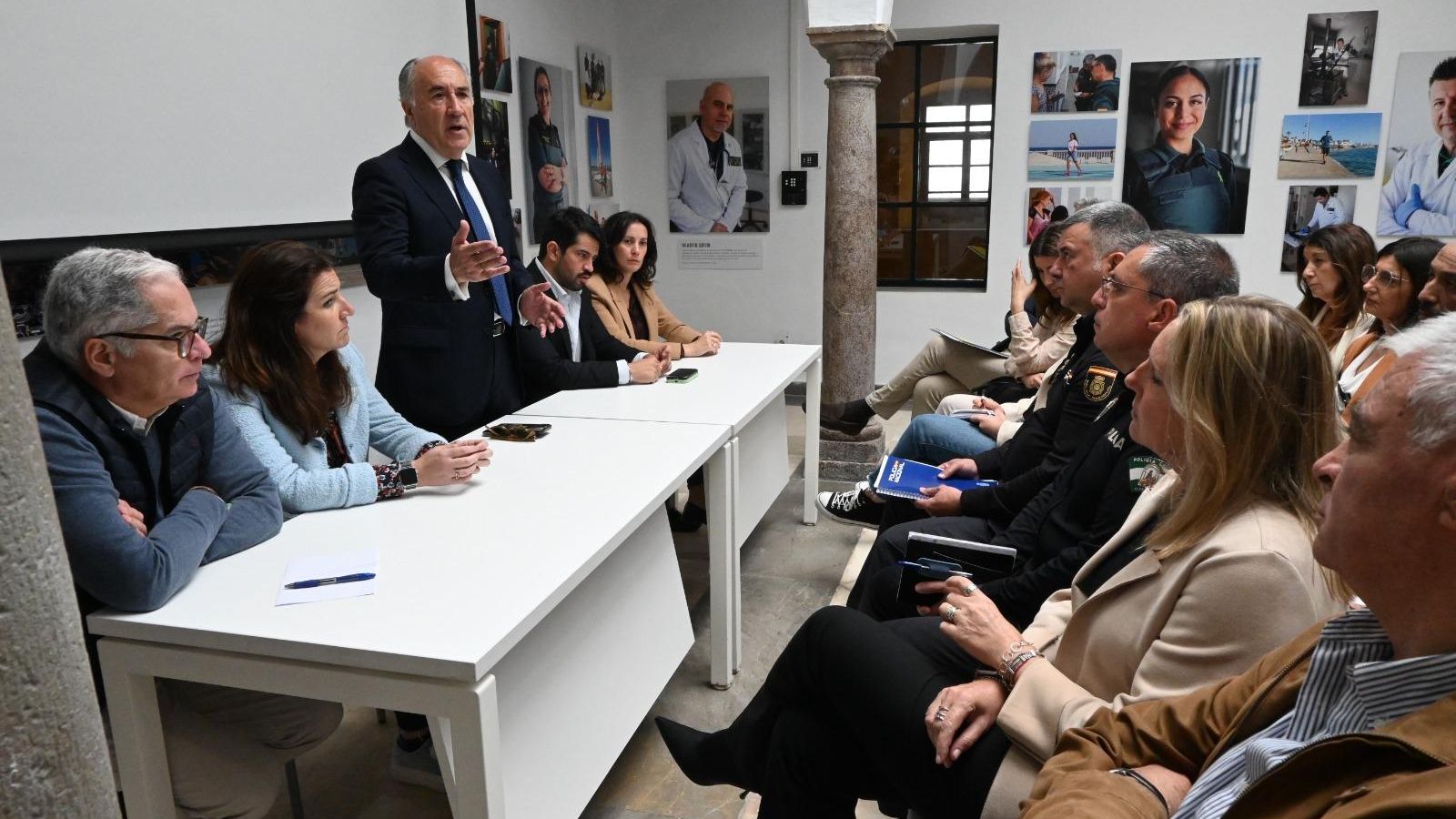 La reunión para buscar soluciones para el barrio de La Caridad.