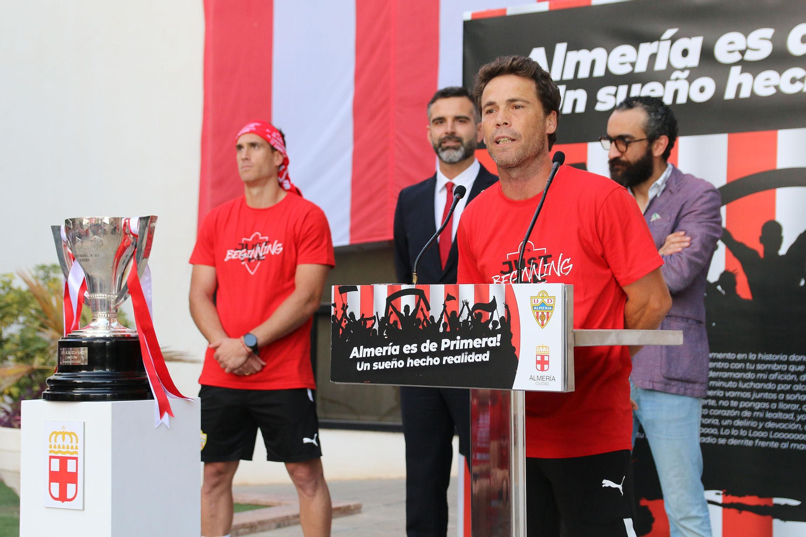 Las imágenes de la rúa de la UD Almería