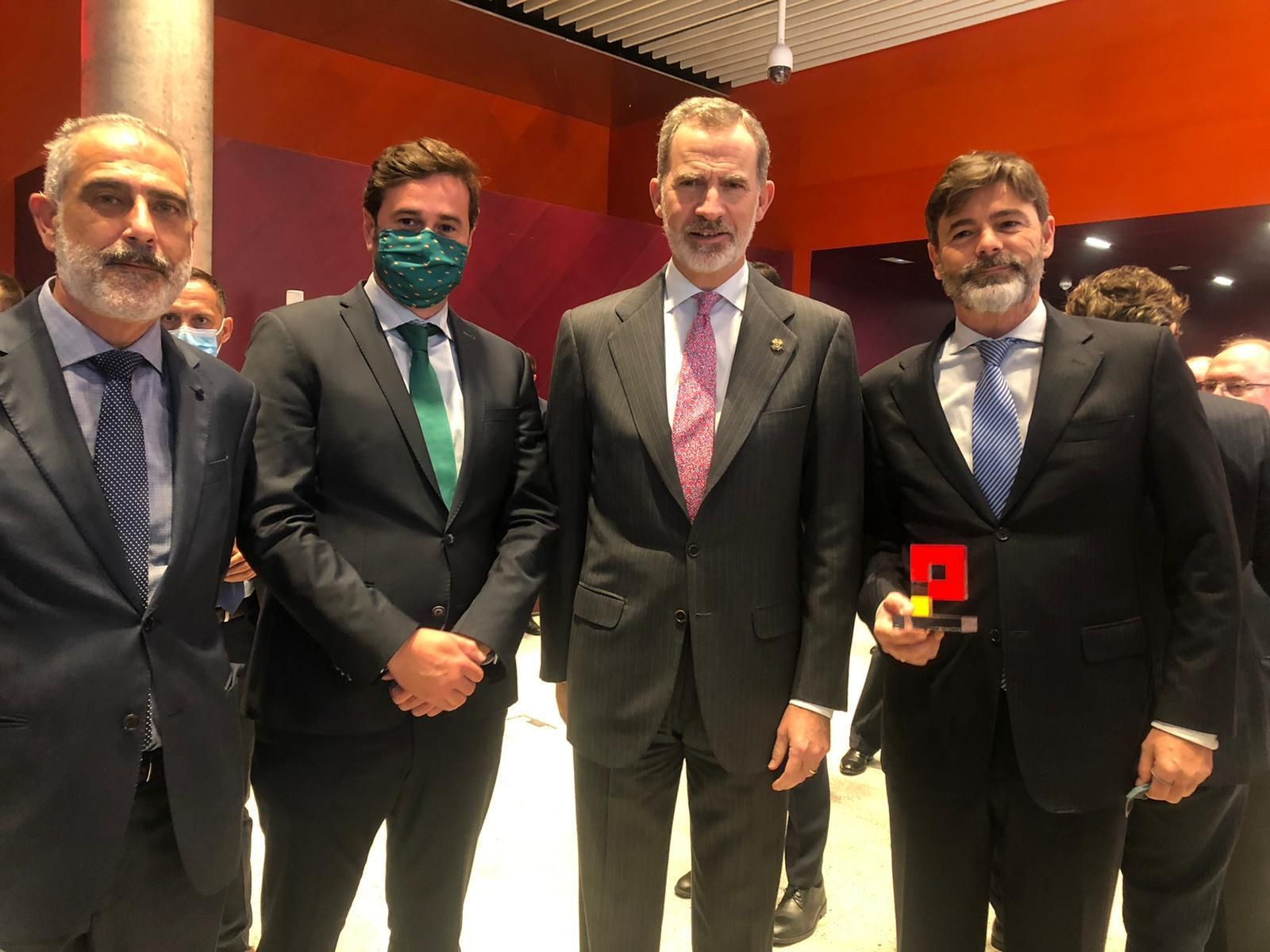 El Rey Felipe VI entregó a la empresa obubense Seabery Augmented Technology el premio en su edición del año pasado.
