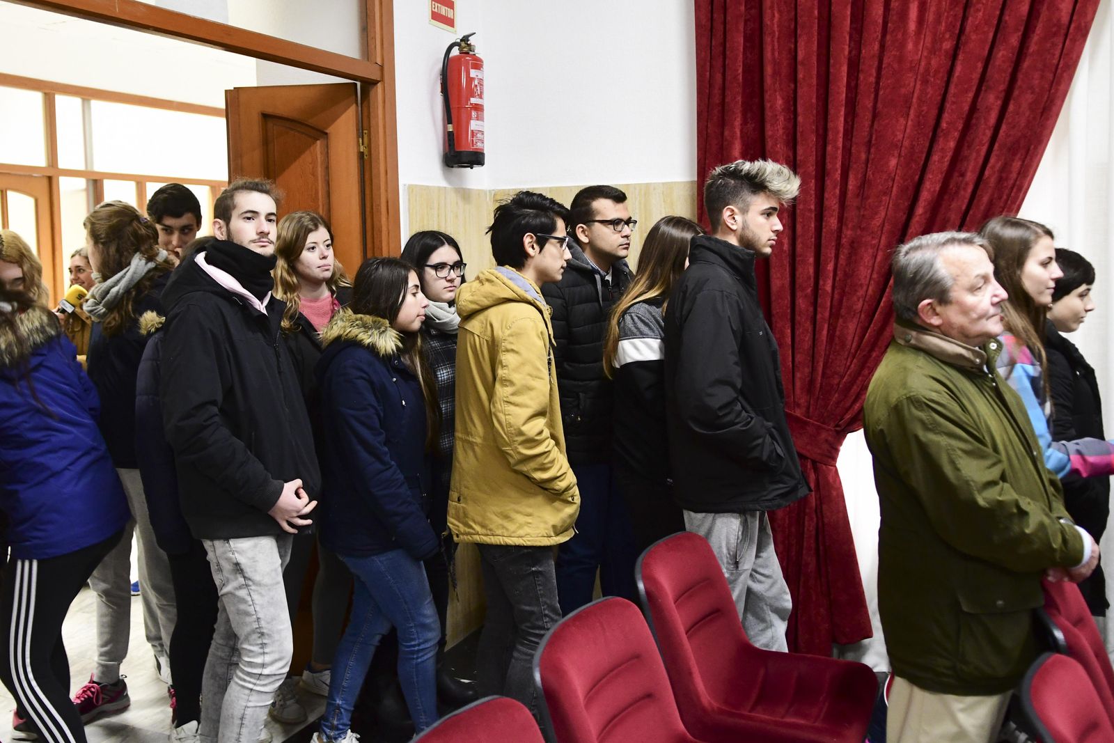 Las imágenes de la capilla ardiente de Pablo García Baena