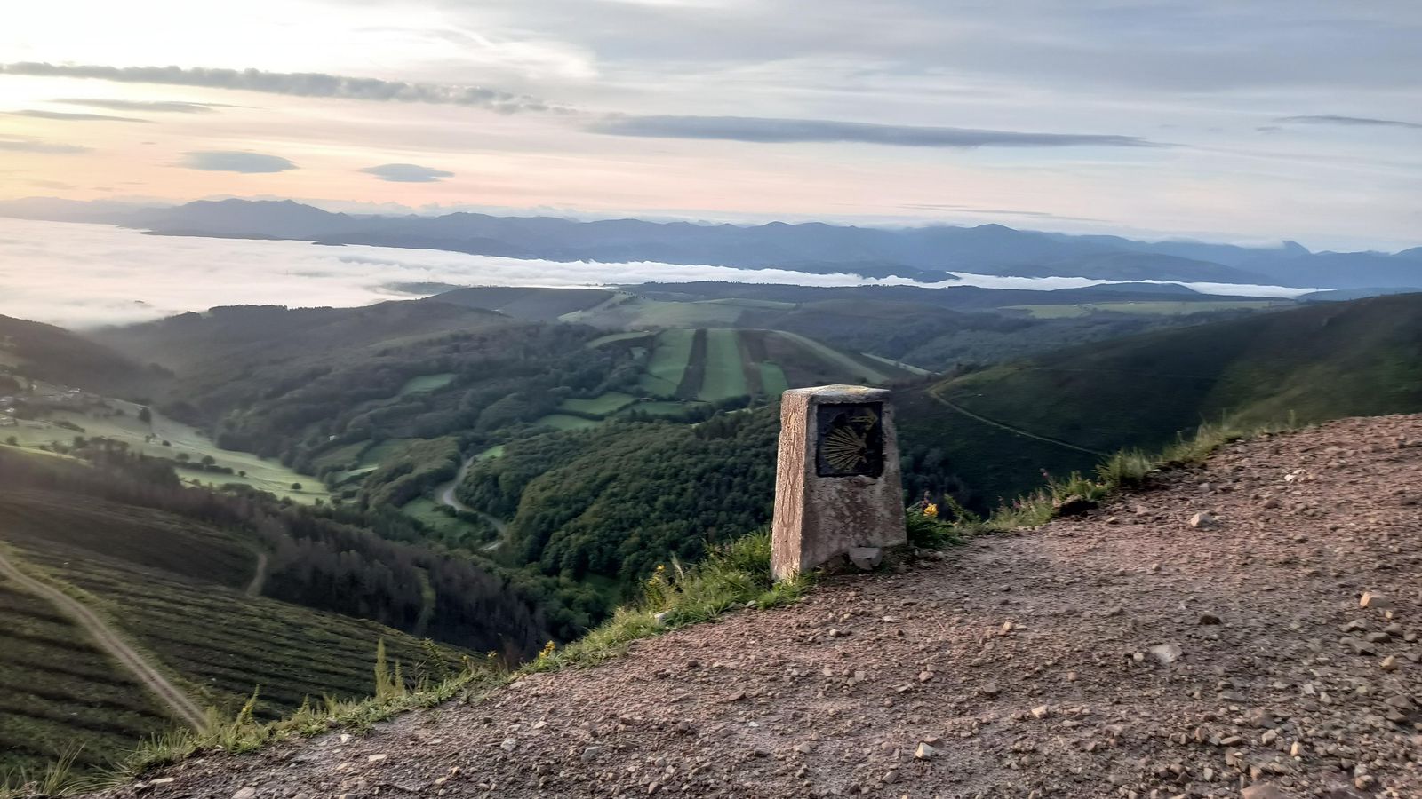 La etapa se mantiene en todo momento por encima de los 1.000 metros de altura.