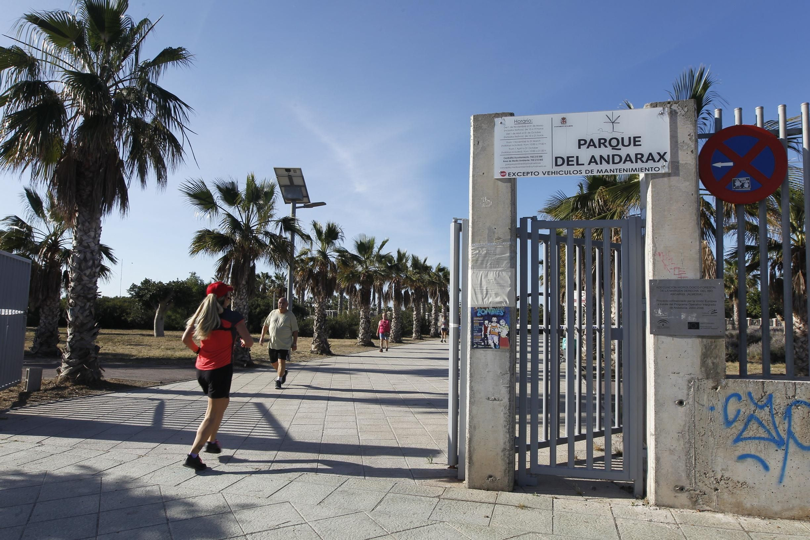 Fotogalería domingo de deporte en coronavirus. COVID-19. Almería
