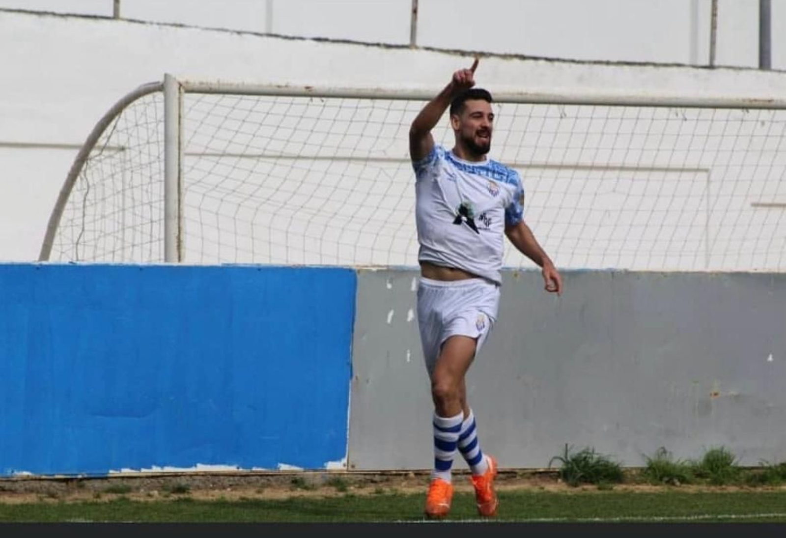 El zurdo Reyes, procedente del Arcos, se ha convertido en nuevo jugador del Jerez Industrial.