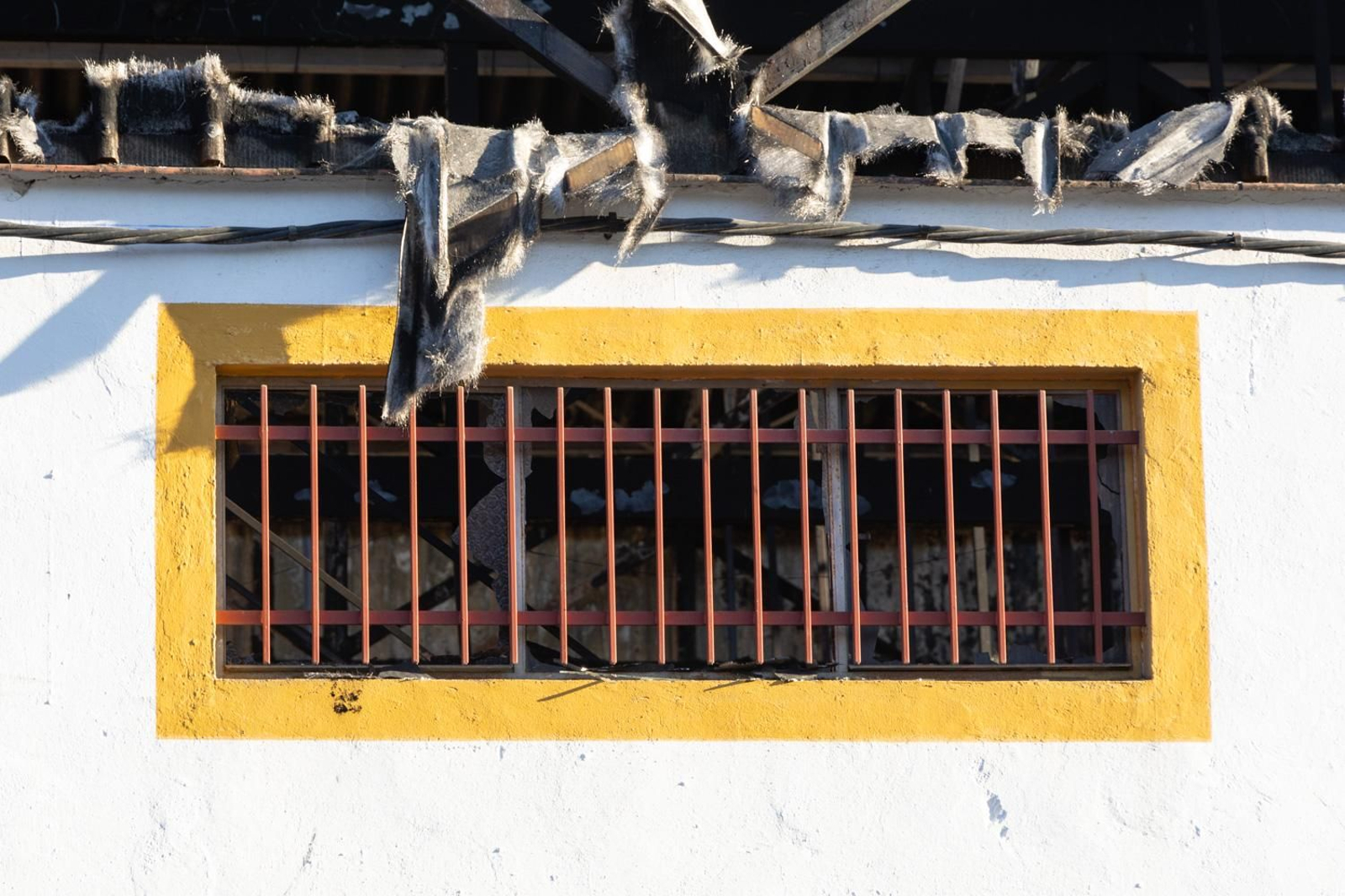 La SAFA  de Andújar arrasada por el fuego, en imágenes