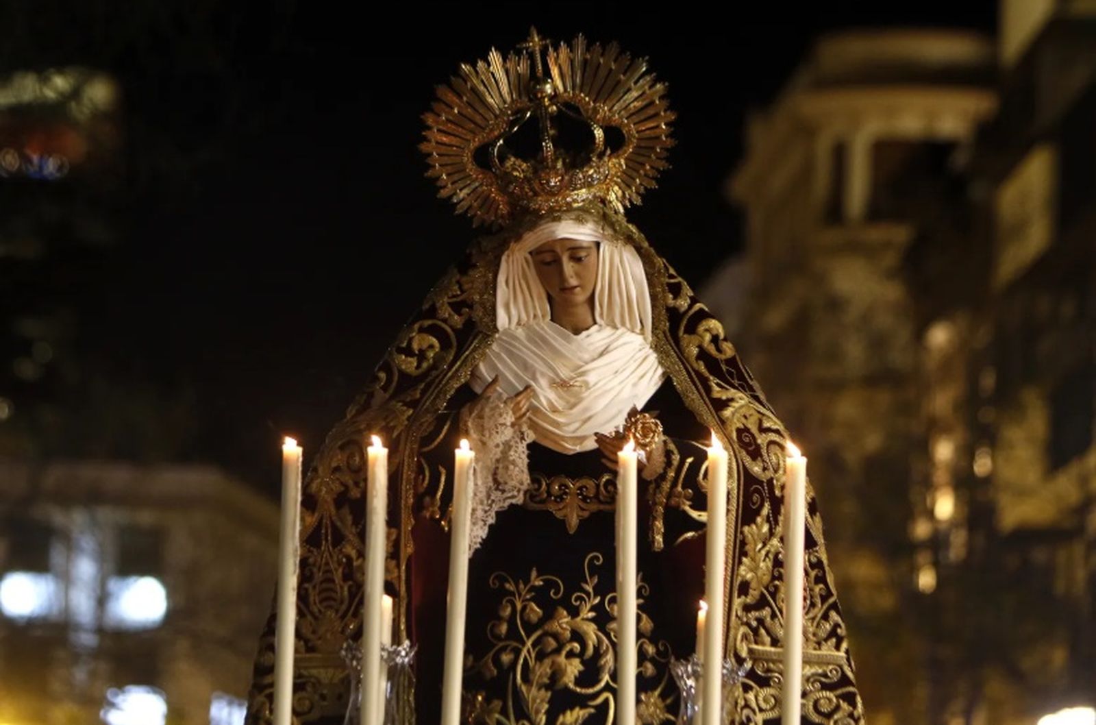 La Virgen de Regla, en uno de los traslados a la iglesia de la Misericordia