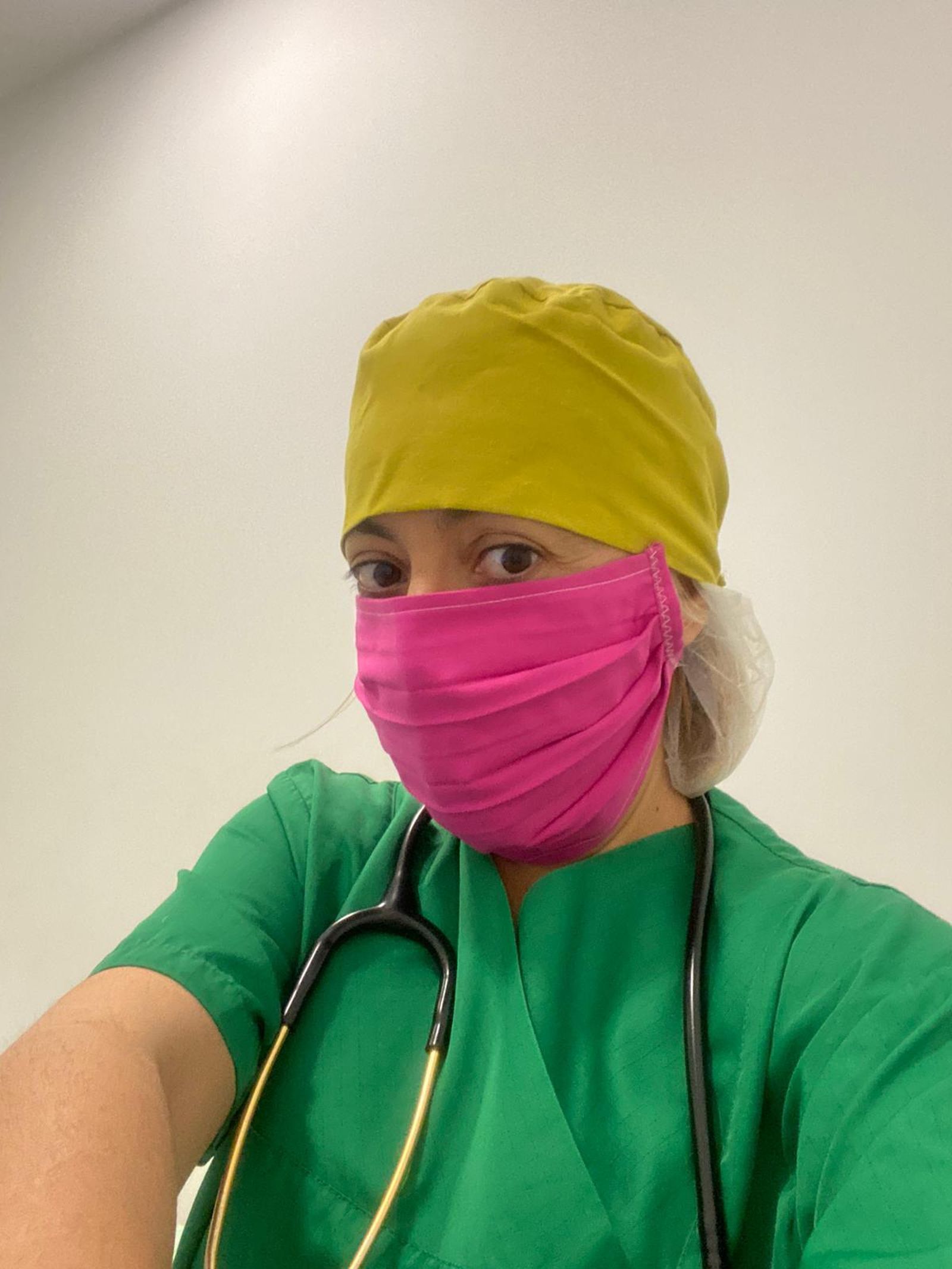 El compromiso de los médicos pese al gran contagio vírico