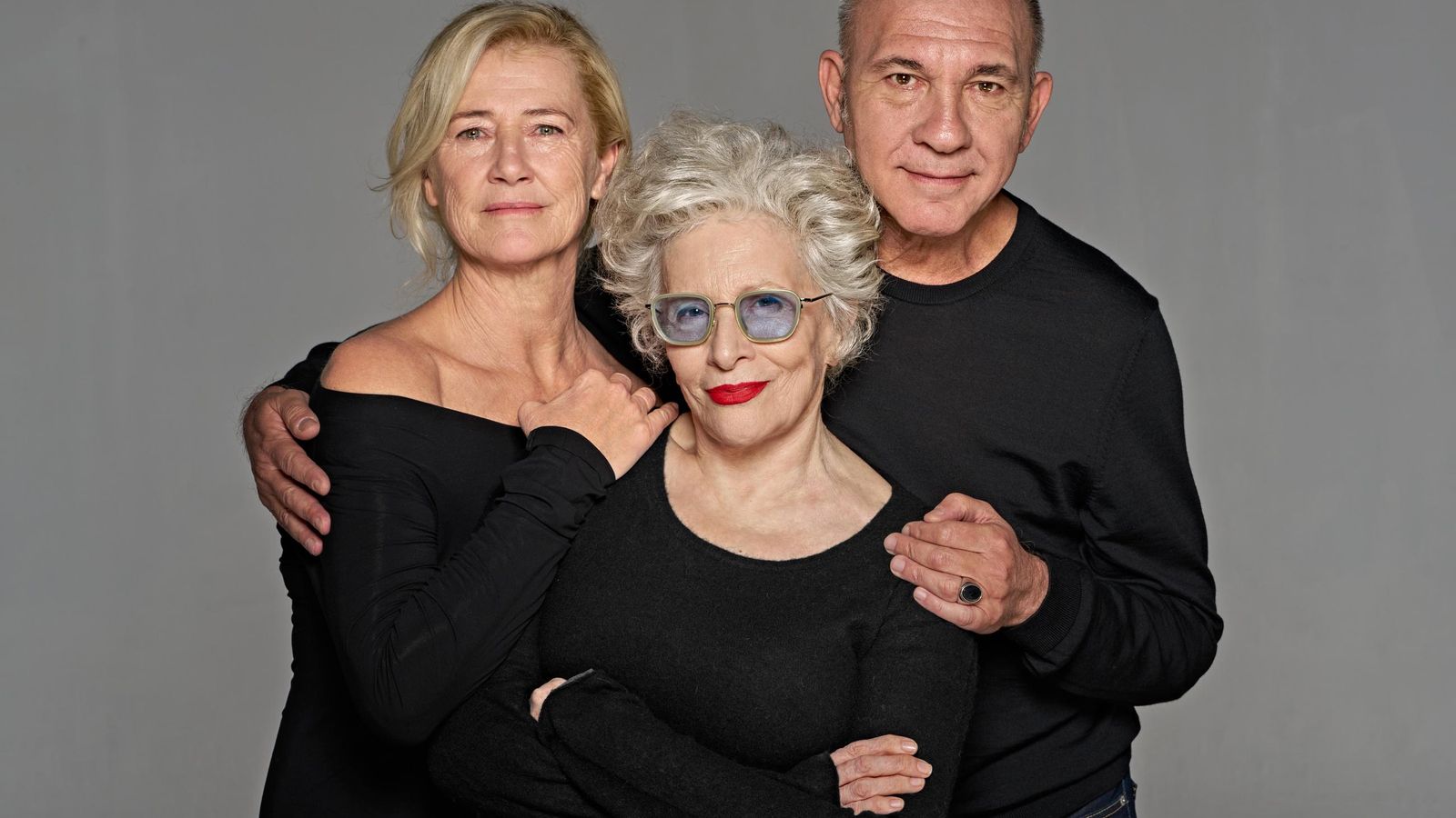 La actriz, con la directora Magüi Mira y Darío Grandinetti.