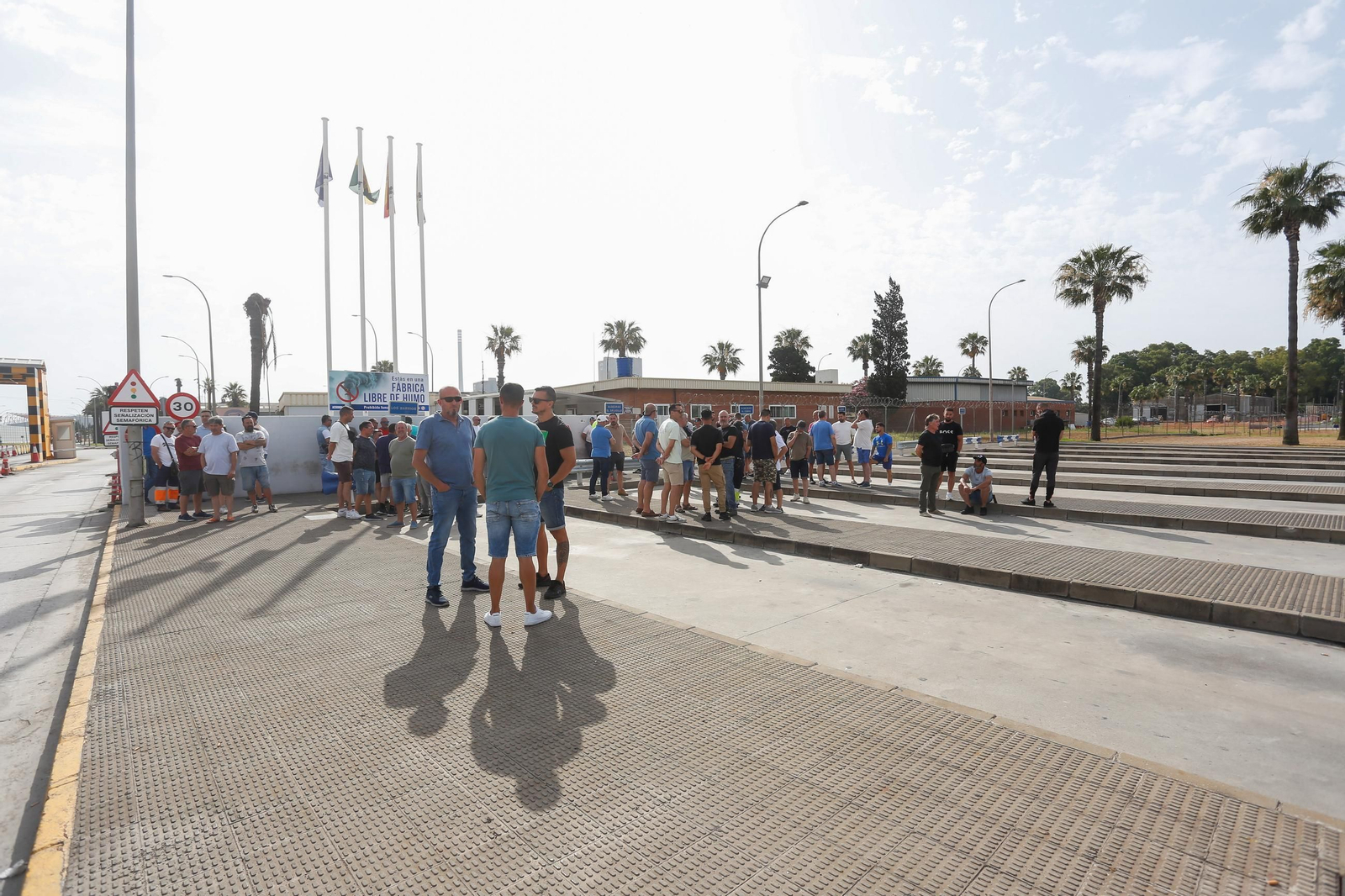 Las protestas por la huelga del metal este martes en el Campo de Gibraltar, en imágenes