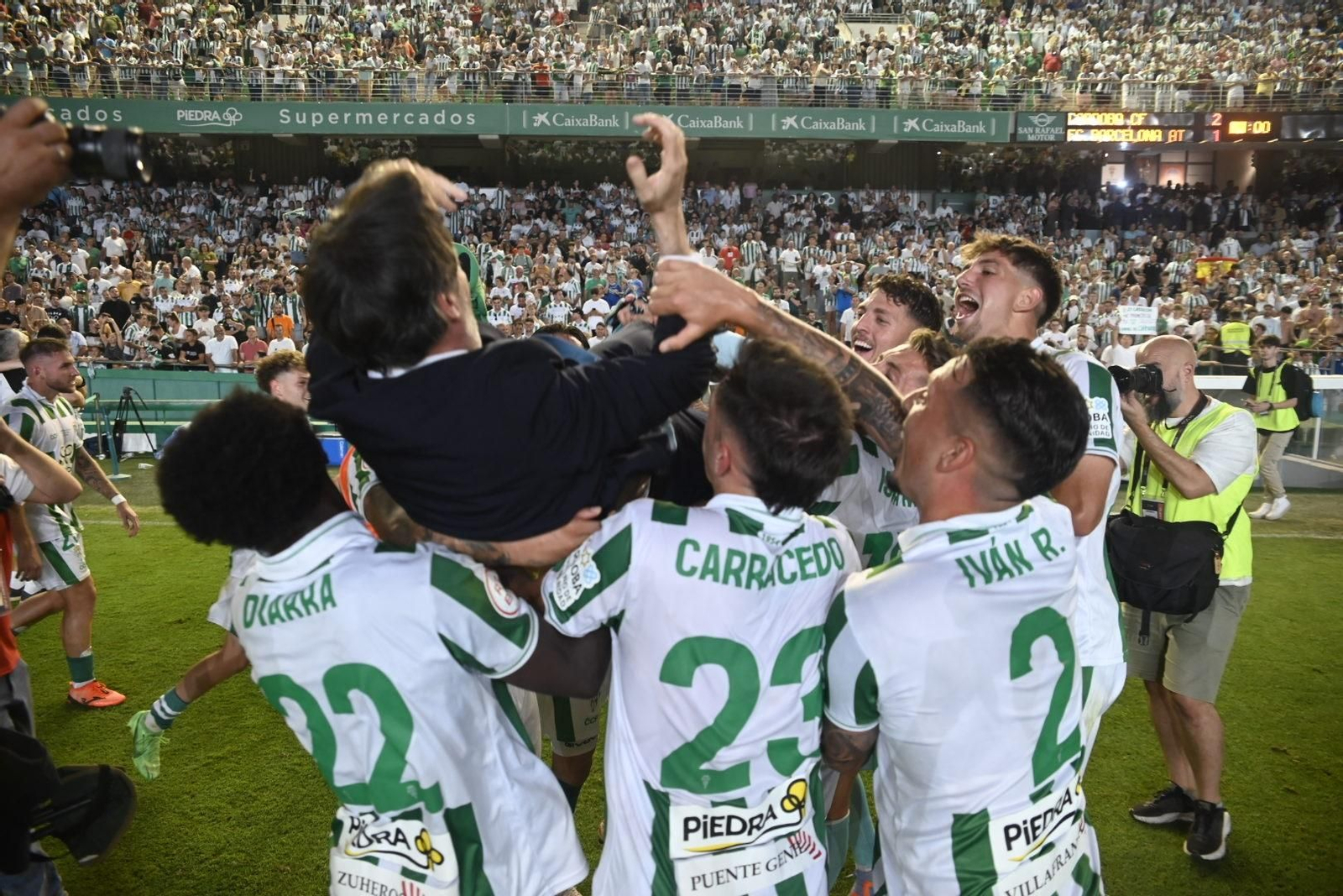 ¡El Córdoba CF celebra a lo grande su ascenso a Segunda División!