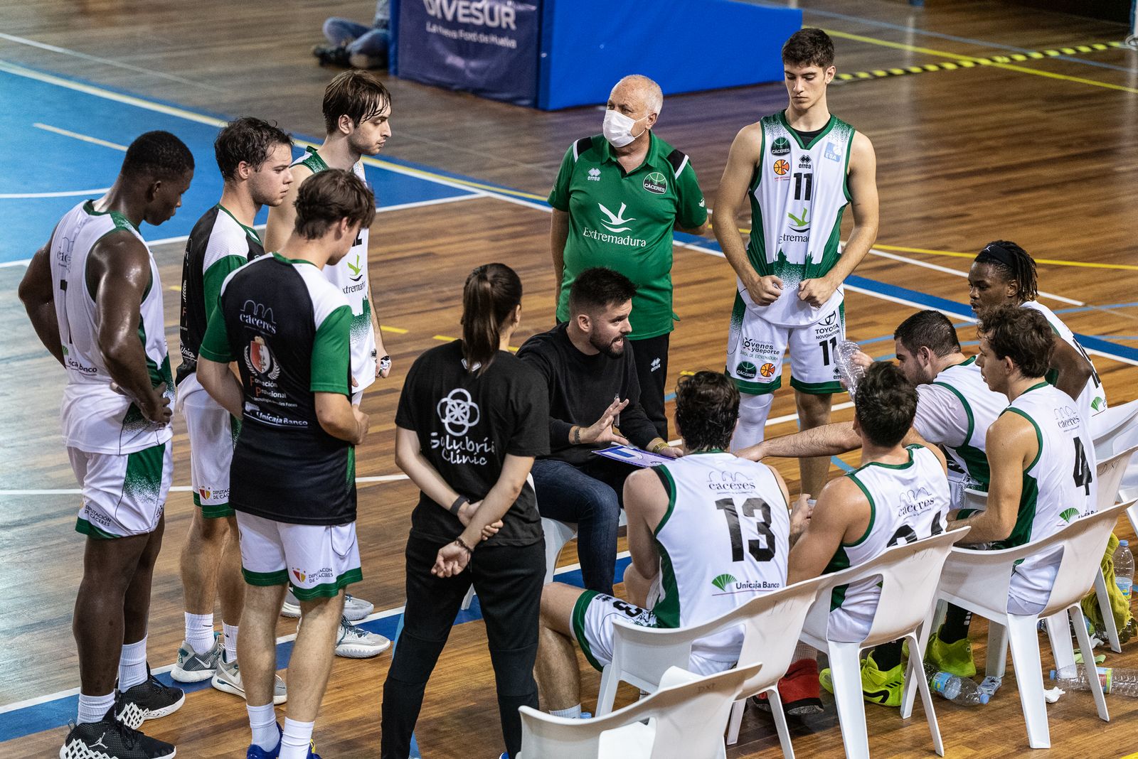 Baloncesto: Imágenes del Huelva Comercio - Extremadura