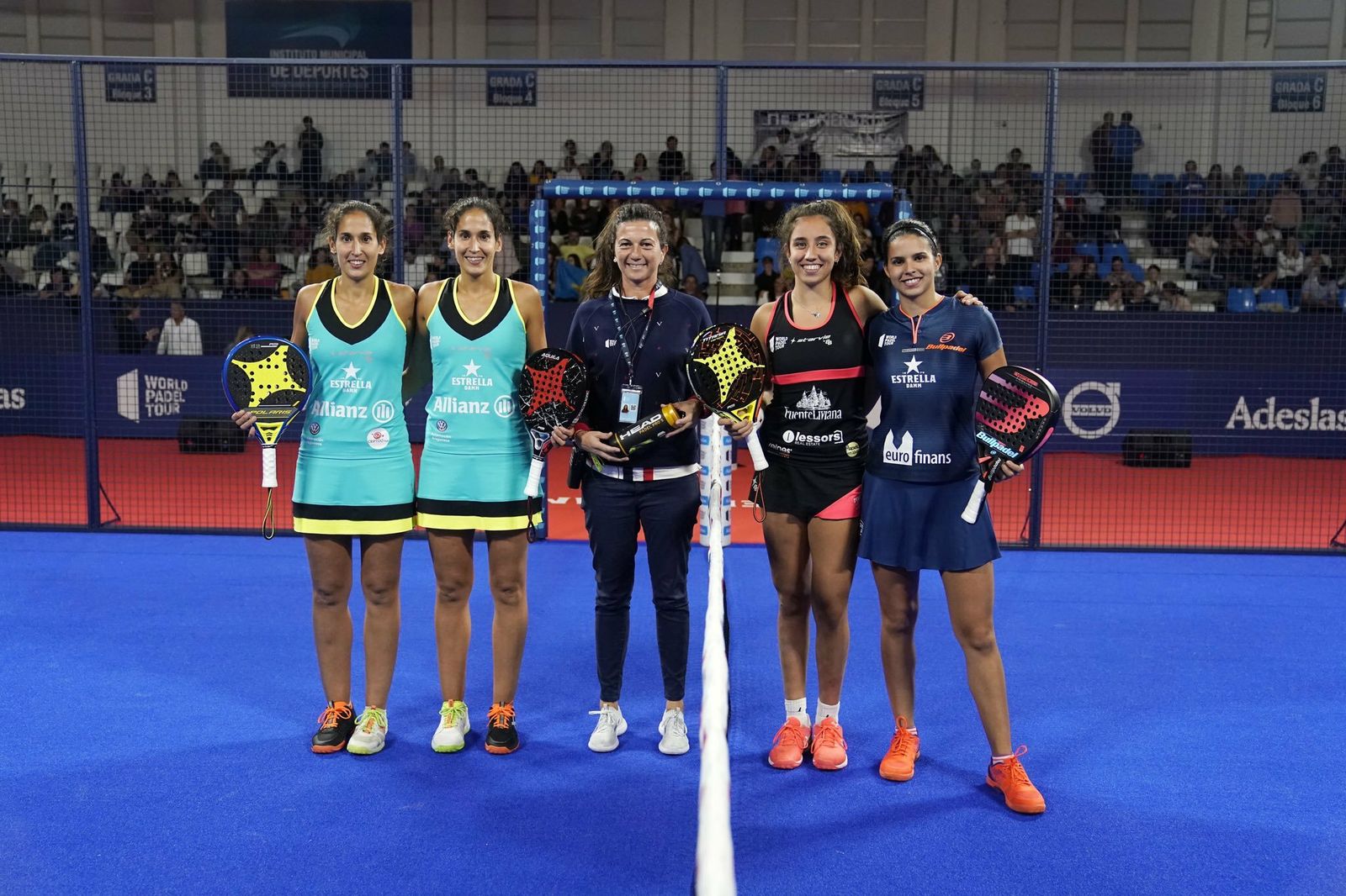 Las hermanas Sánchez-Alayeto, Bea González y Delfi Brea.