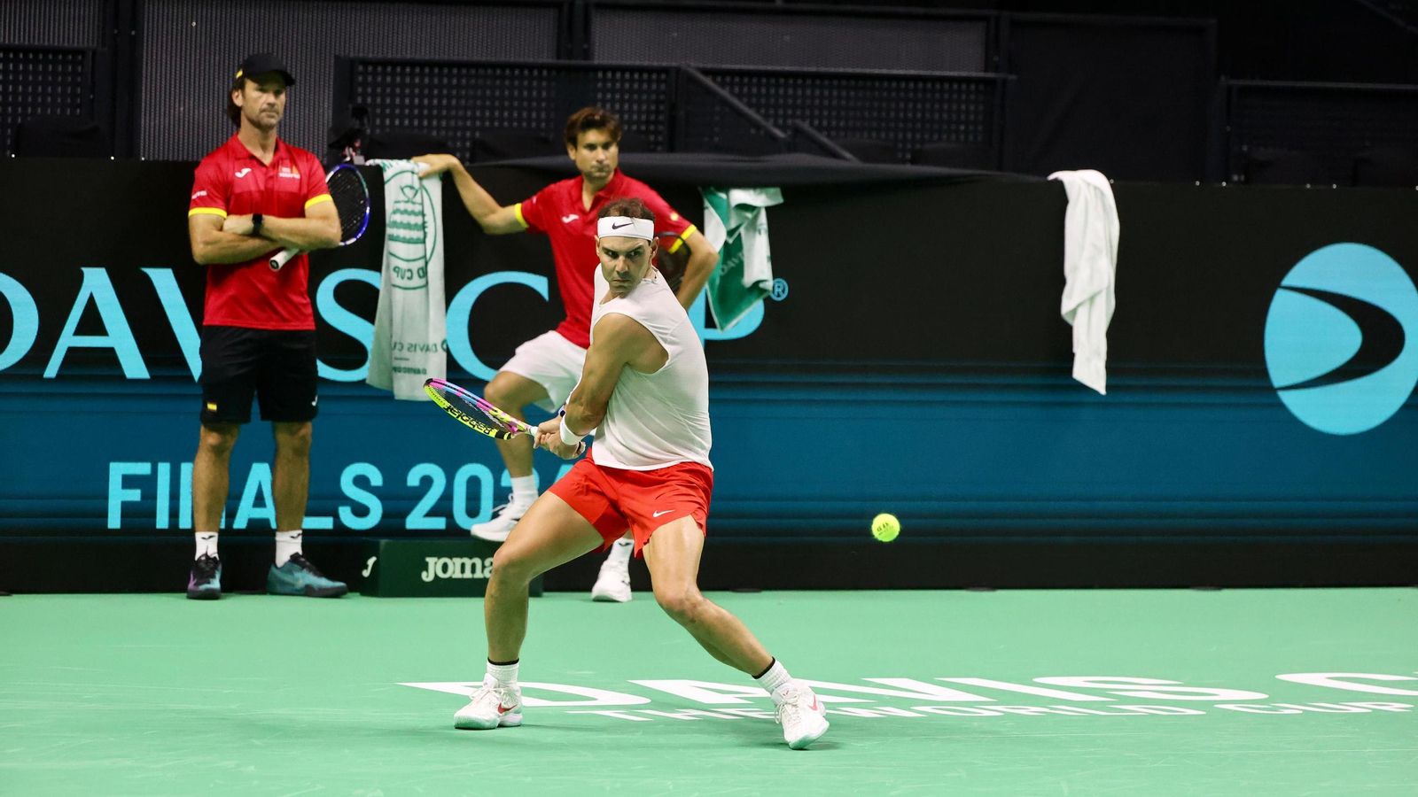 Rafa Nadal se machaca en el Carpena