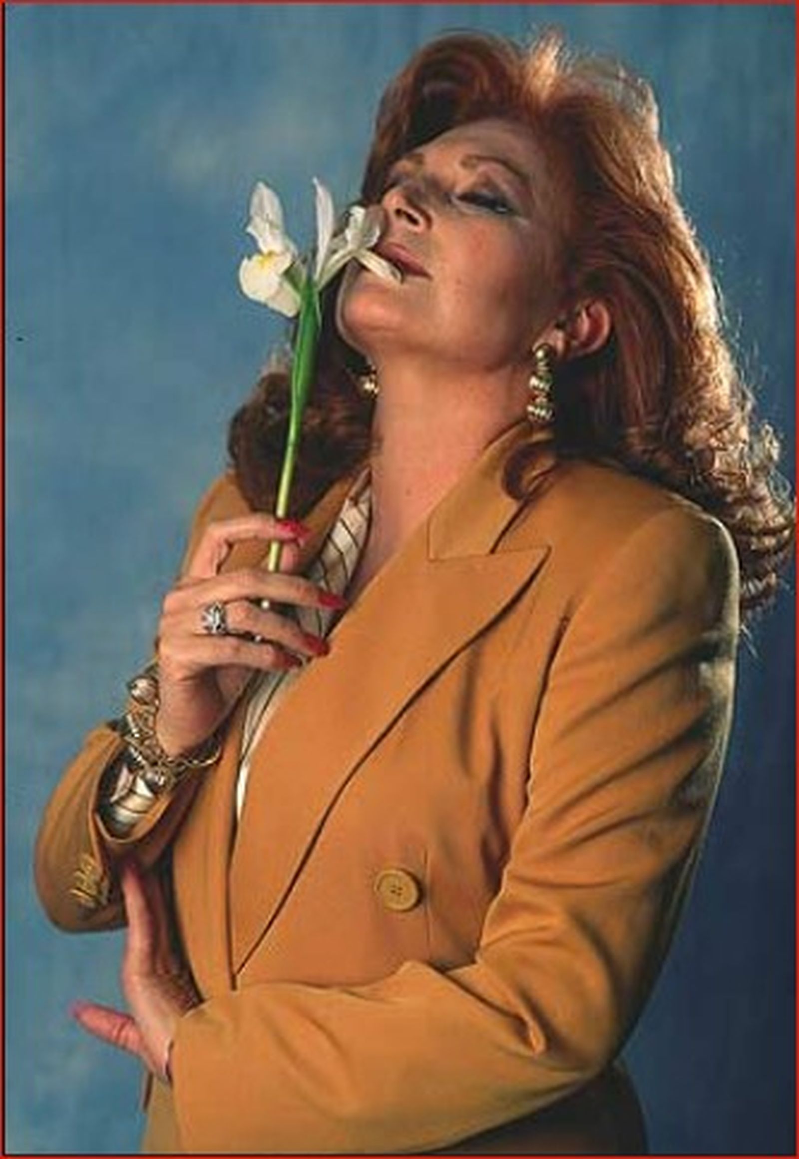 2. Rocío Jurado en una foto de estudio de 1990.