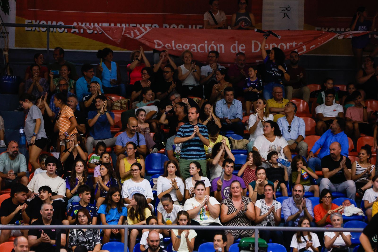 Las fotos del debut en Europa del FP Pro Voley Cajasol