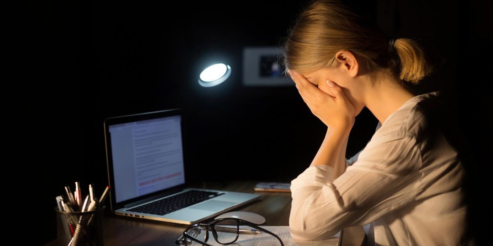 Hacer guardias de 24 horas o trabajar de noche tendría efectos negativos en la fertilidad