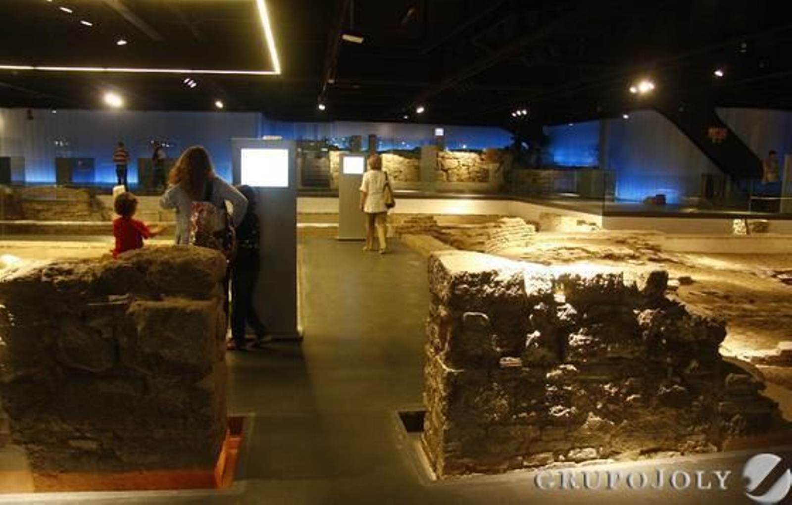 El conjunto arqueológico abre sus puertas sin el Tesoro del Carambolo.

Foto: B.Vargas