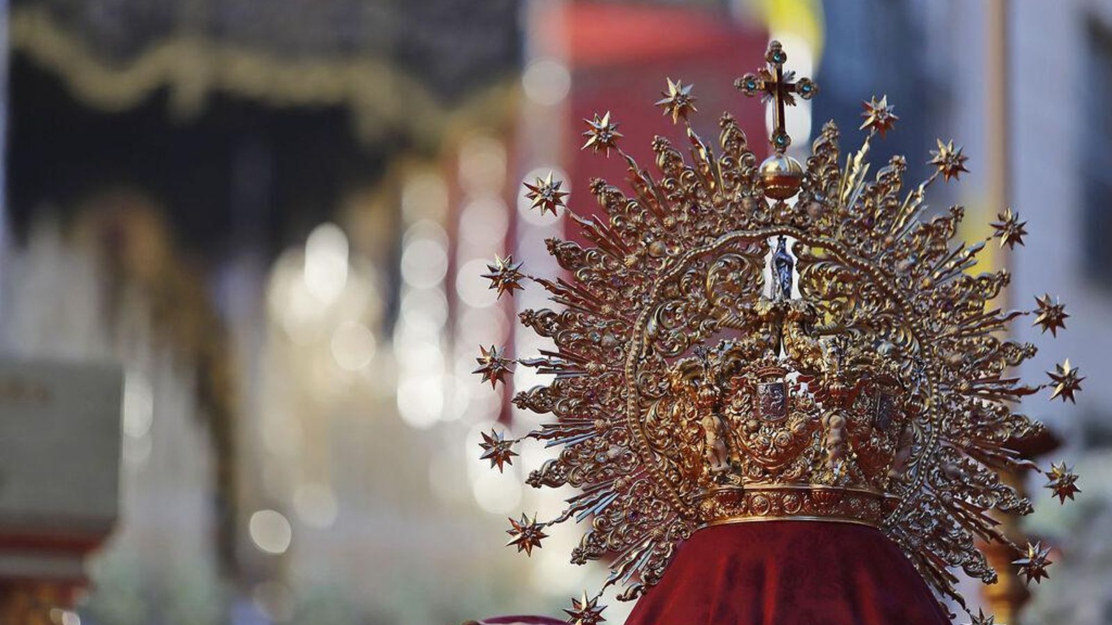 La Corona de la Virgen de la Amargura.