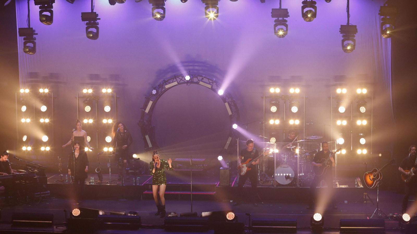 Fotos del concierto de Malú en La Línea