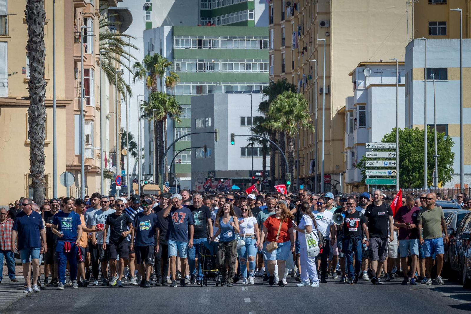 Las imágenes de las protestas de la huelga del metal en Cádiz de este miércoles 25 de junio