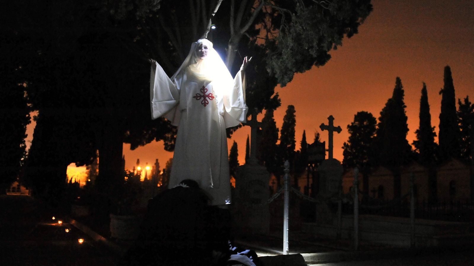 En la visita se conocerán algunas de las tumbas donde están enterrados personajes ilustres.