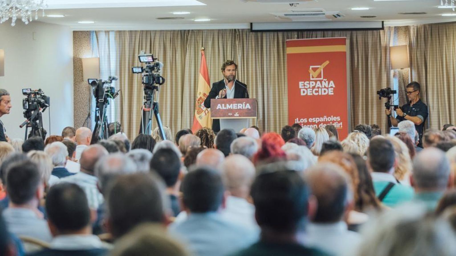 Espinosa de los Monteros en su intervención este jueves en el Gran Hotel de Almería