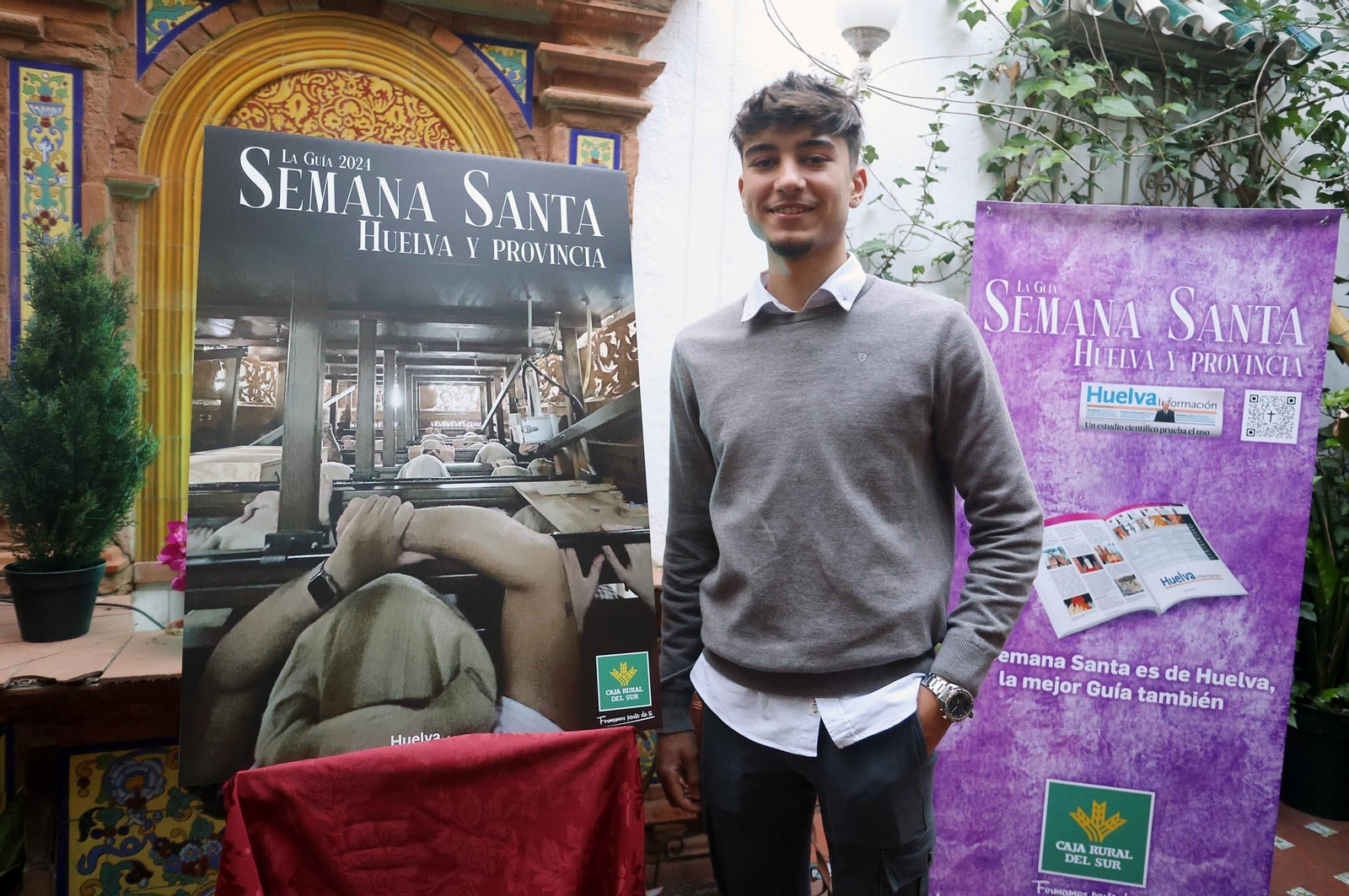 Imágenes de la presentación de "La Guía de Semana Santa de Huelva y Provincia" de Huelva Información