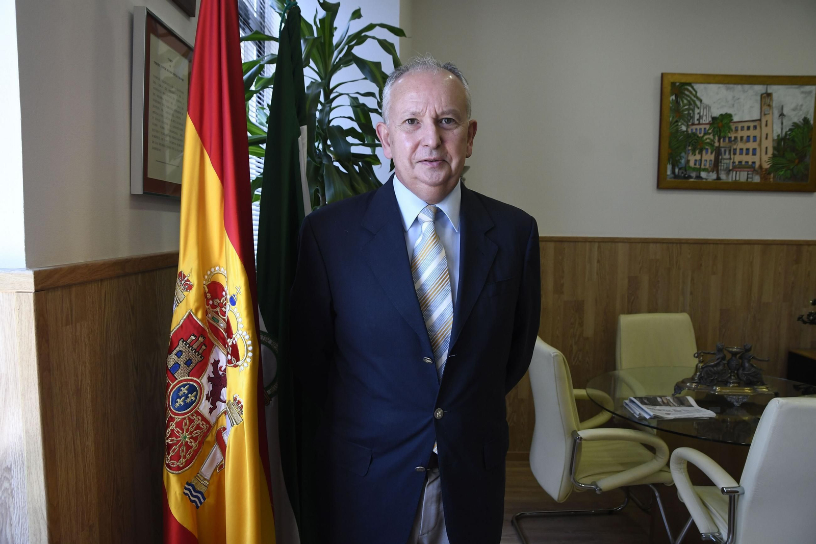 Luis Miguel Columna en su despacho en la Audiencia Provincial