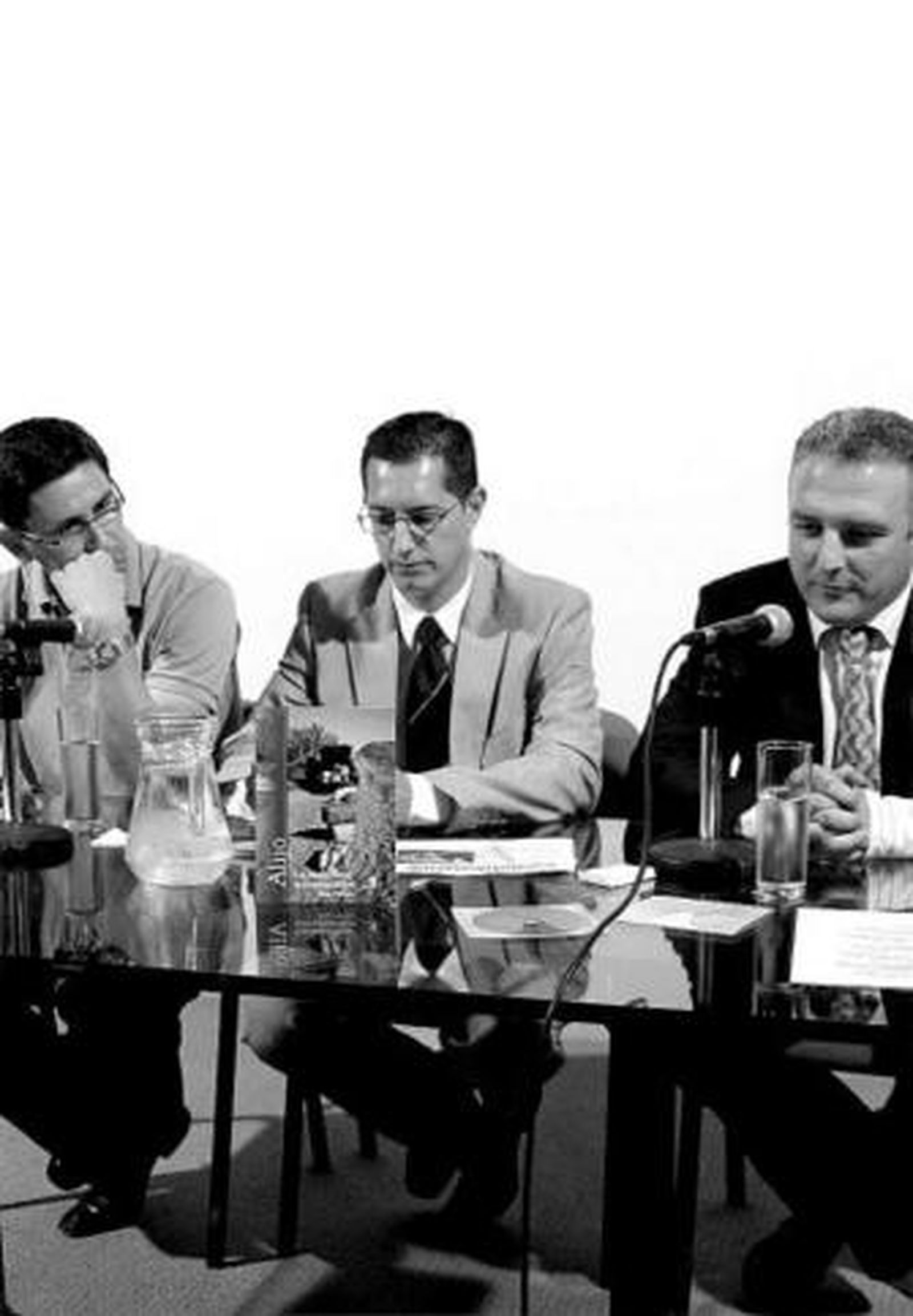 Diego Villatoro Cabello, en el centro, junto a Cobo e Iglesias.