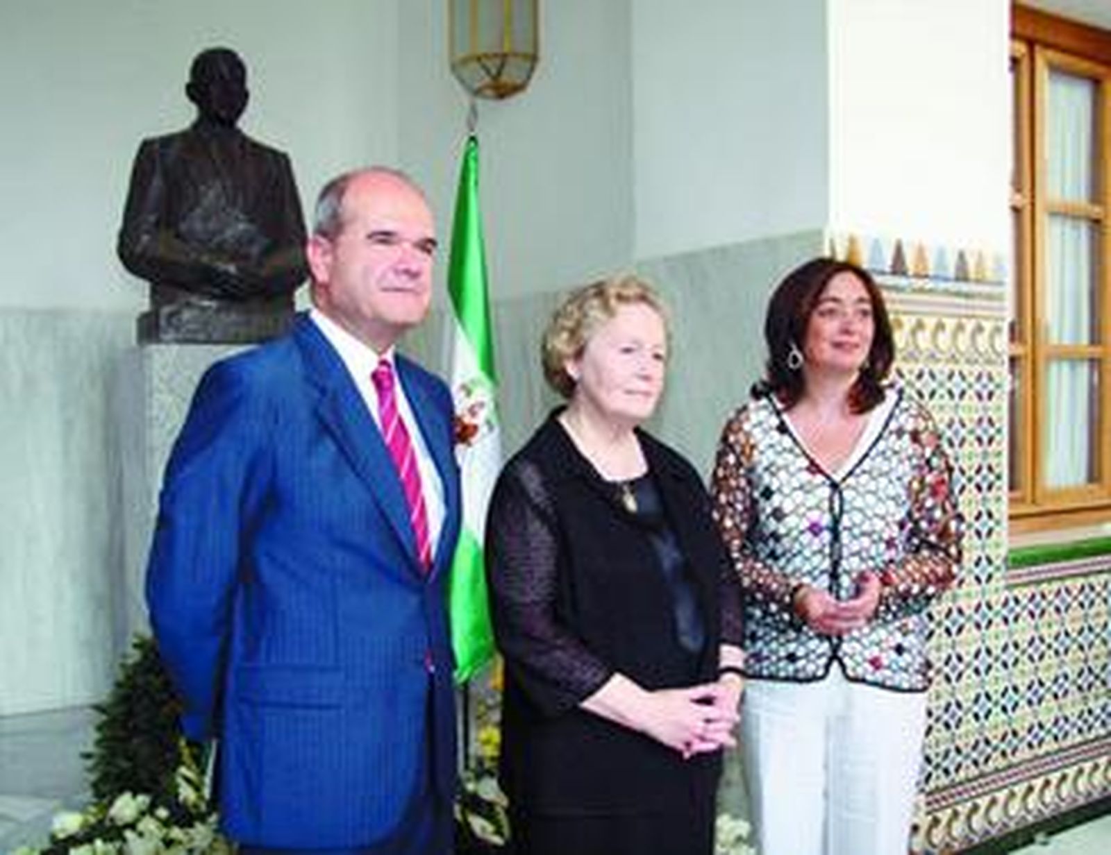 Manuel Chaves, María Ángeles Infante y Mar Moreno, en el homenaje a Blas Infante del año pasado.