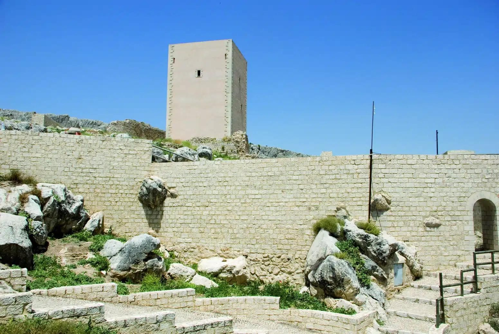 El Castillo de Hins Canit.